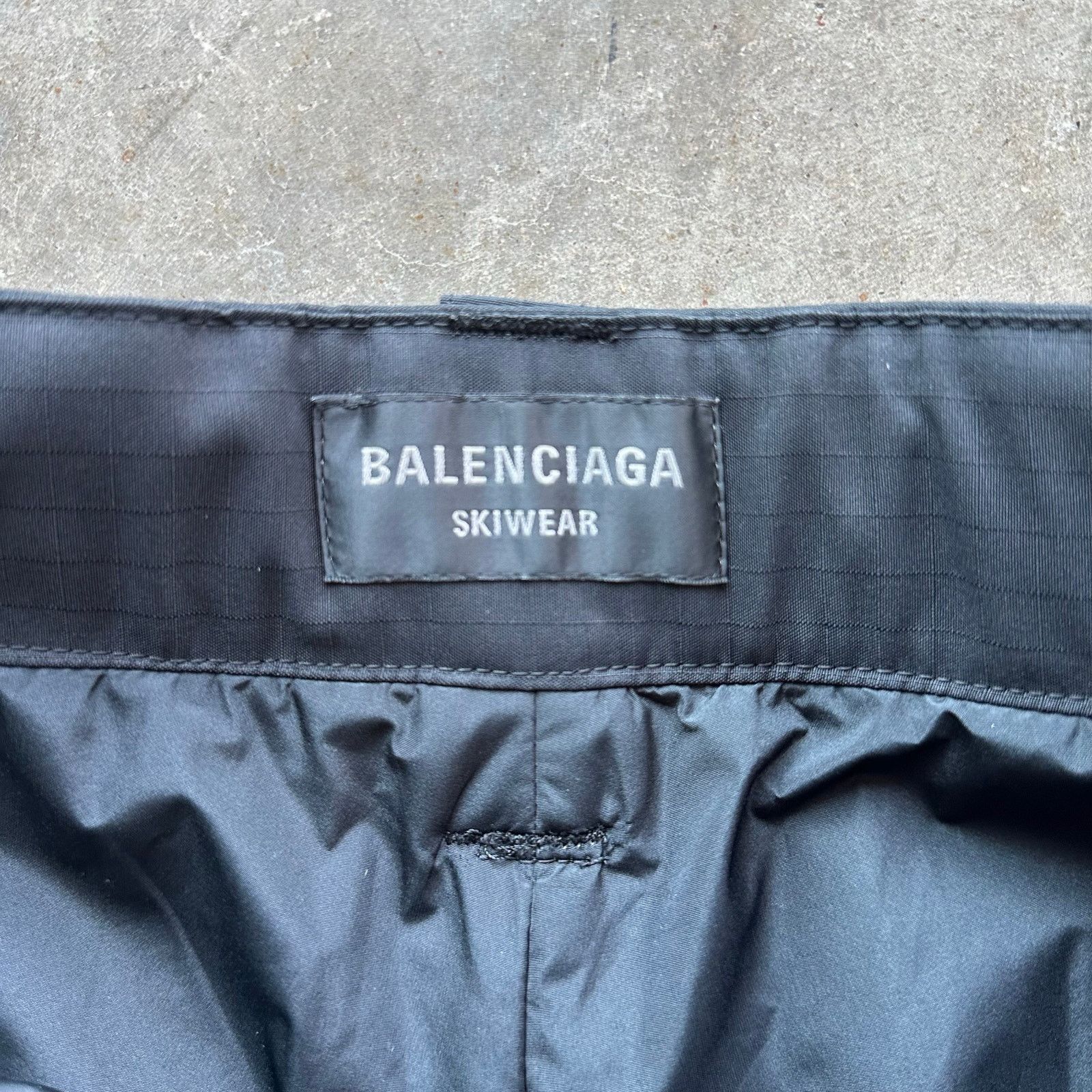 Balenciaga Balenciaga Skiwear 3B Sport Logo Cargo Pants Size US 32 / EU 48 - 12 Thumbnail