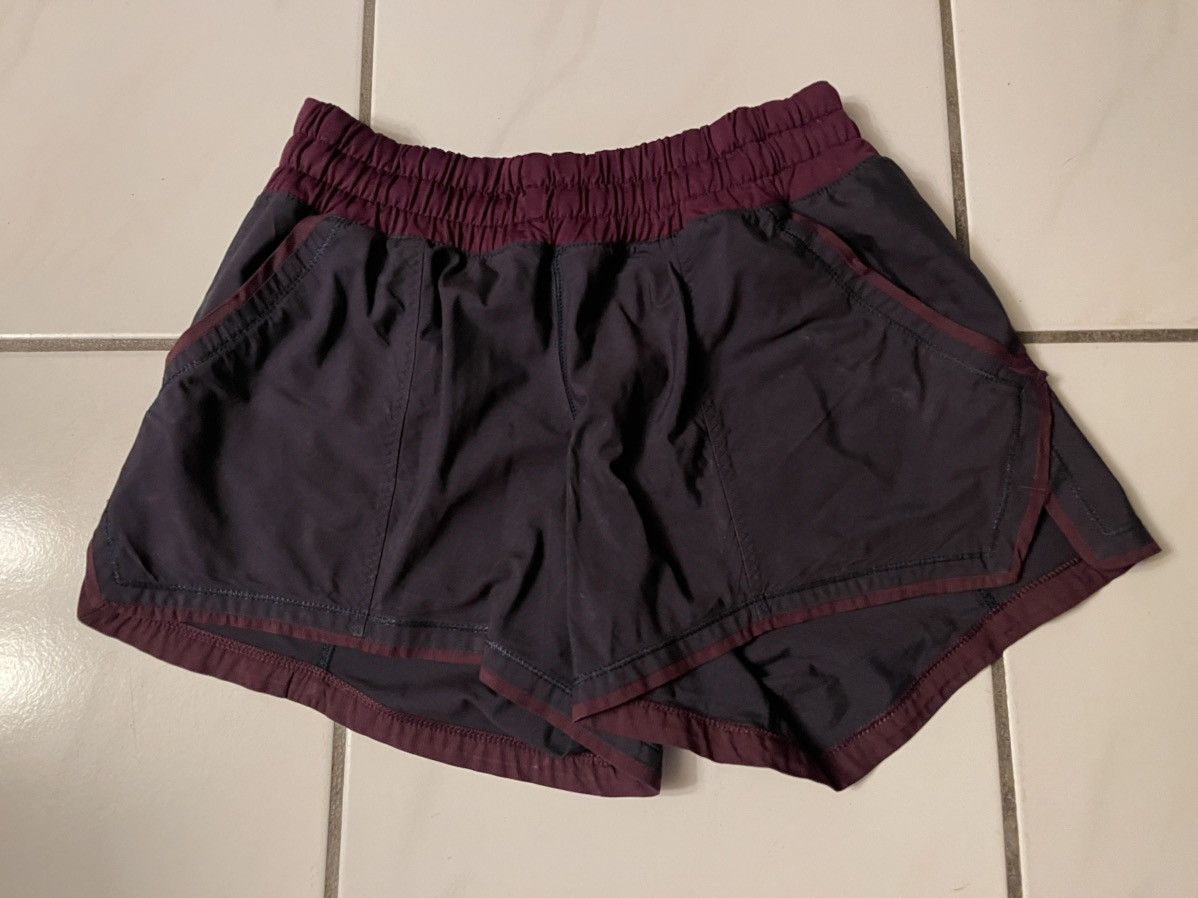 Lululemon Lululemon Women's Size 6 Running Shorts Size 28" / US 6 / IT 42 - 1 Thumbnail