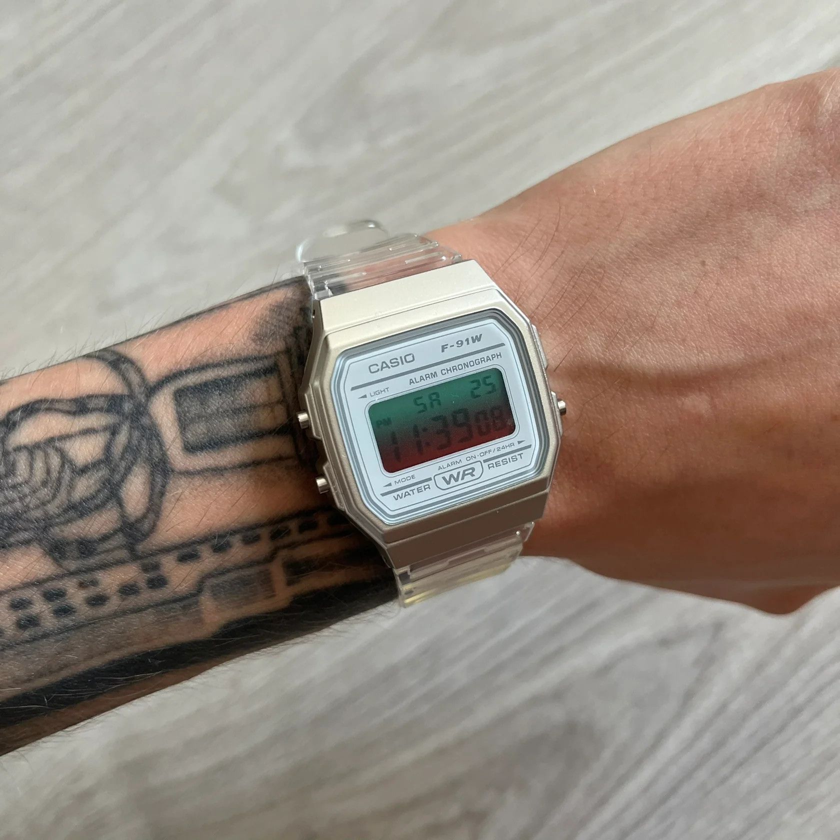Casio Casio F-91W Gradient & Transparent "Watermelon" Size ONE SIZE - 4 Thumbnail