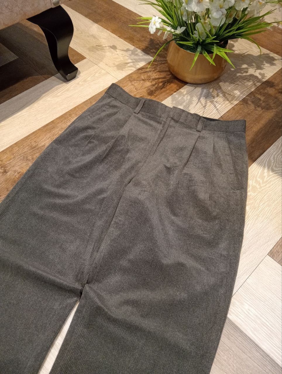 MCM VINTAGE MCM LEGERE POLYESTER CORDUROY PANTS Size US 32 / EU 48 - 4 Thumbnail