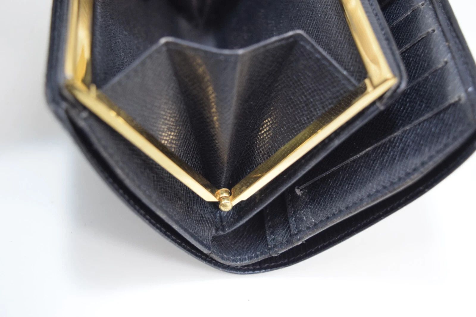 Louis Vuitton LVuitton Porte Monnaie Viennois Wallet Epi Leather M63242 Size ONE SIZE - 18 Thumbnail