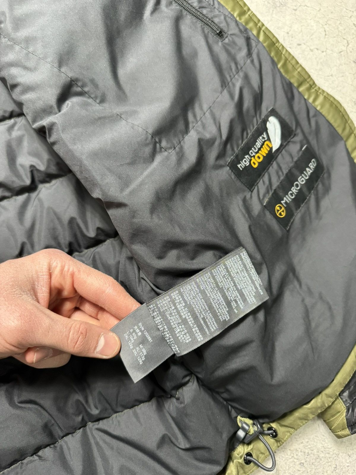 Jack Wolfskin Jack Wolfskin Men’s Down Puffer Jacket Outdoor Size M Size US M / EU 48-50 / 2 - 12 Thumbnail