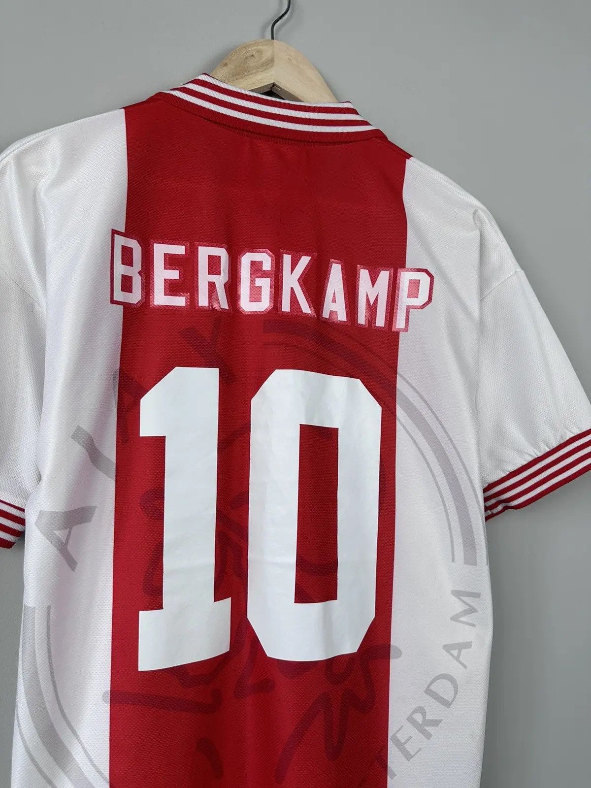 Umbro Vintage Y2k Ajax Soccer Jersey Bergkamp Rare Size US S / EU 44-46 / 1 - 3 Thumbnail