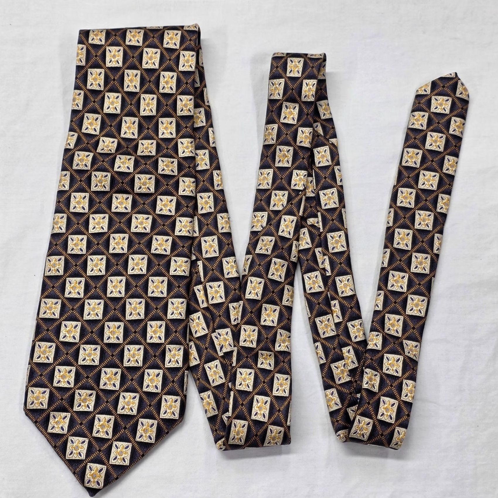 Robert Talbott Robert Talbott Studio Silk Necktie Mens Black Geometric USA Stylish Artsy Tie 59" Classic 4" Width TIE Mens Size ONE SIZE - 3 Thumbnail