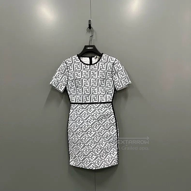 Fendi Fendi California Sky Series Monogrammed Maxi Dress Size XS / US 0-2 / IT 36-38 - 1 Thumbnail