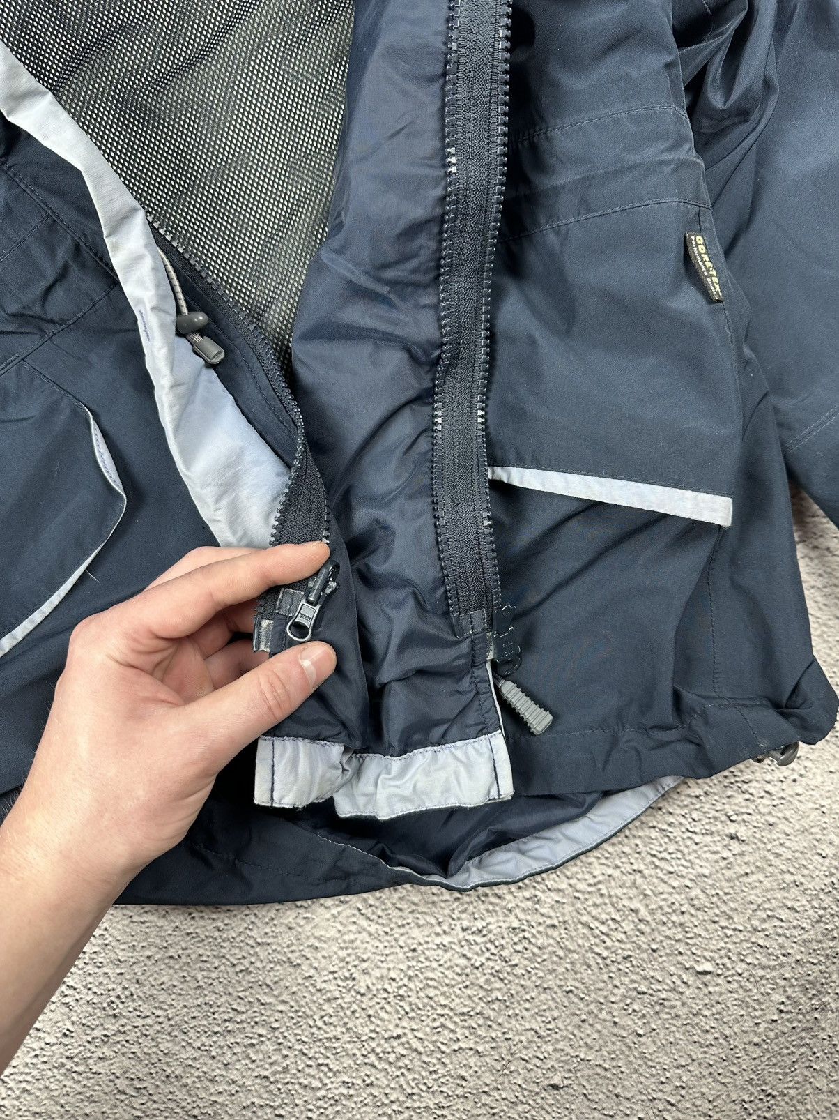 Berghaus Vintage Berghaus Rain Jacket Gore-Tex Outdoor Waterproof Size US M / EU 48-50 / 2 - 15 Thumbnail