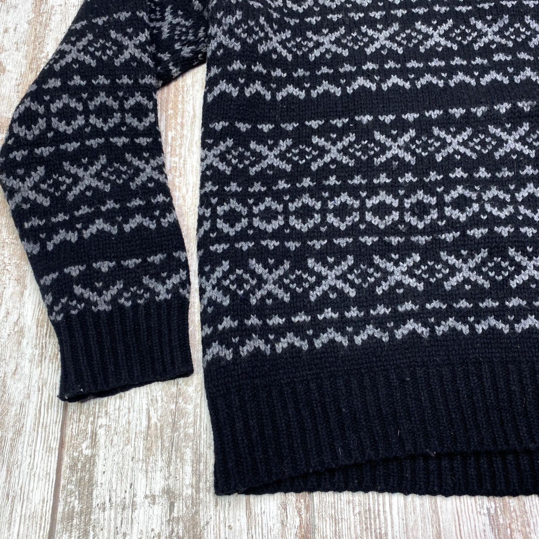 Vintage VINTAGE Refectory Sweater Mens Large Black Lambs Wool Fair Isle Nordic Icelandic 7573 Size US L / EU 52-54 / 3 - 3 Thumbnail