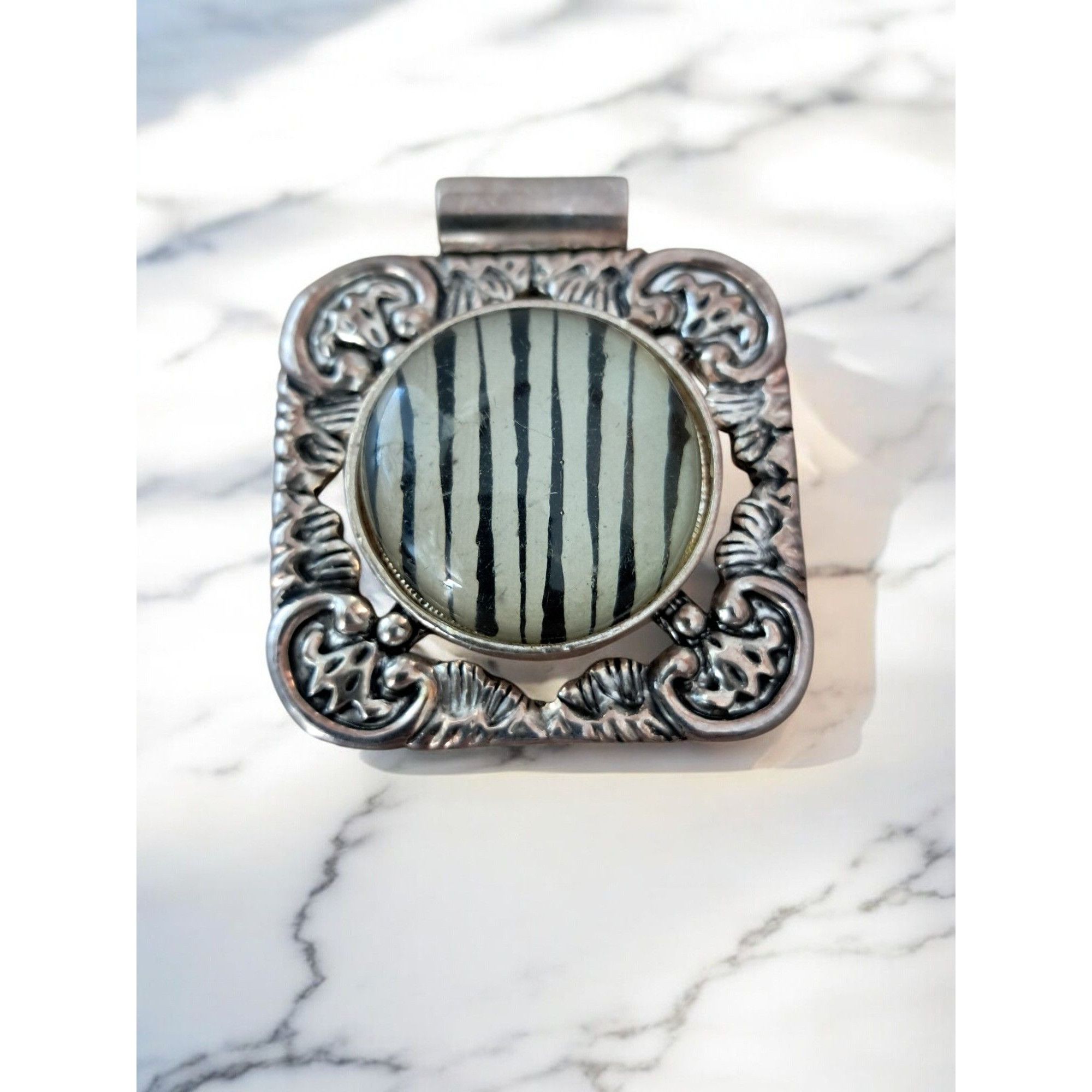 Other Vintage Style Square Pendant with Striped Center Size ONE SIZE - 1 Thumbnail