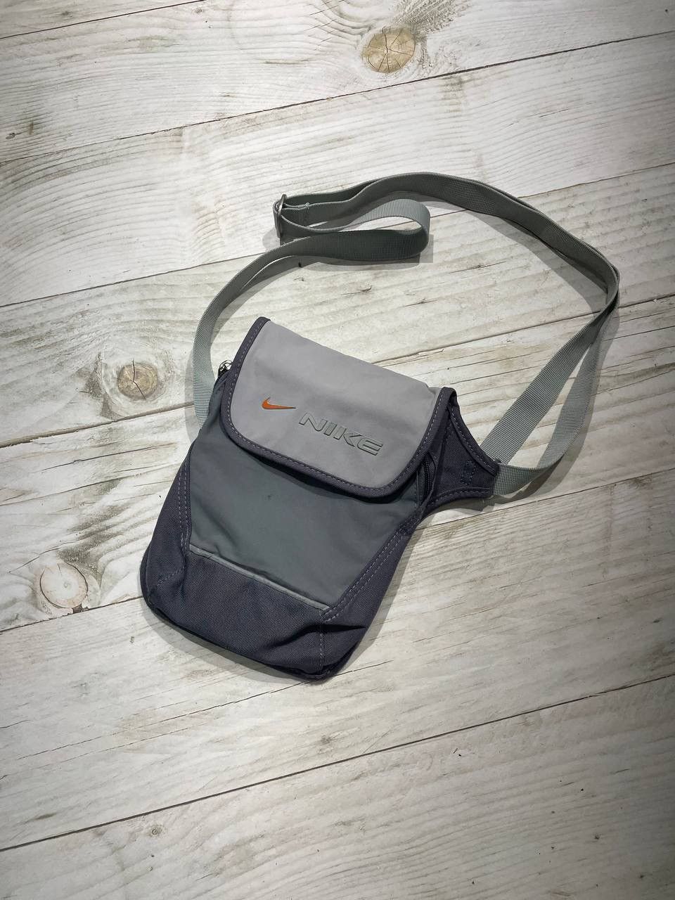 Nike Sling Bag Messenger Swoosh 00S in Grey, Men's