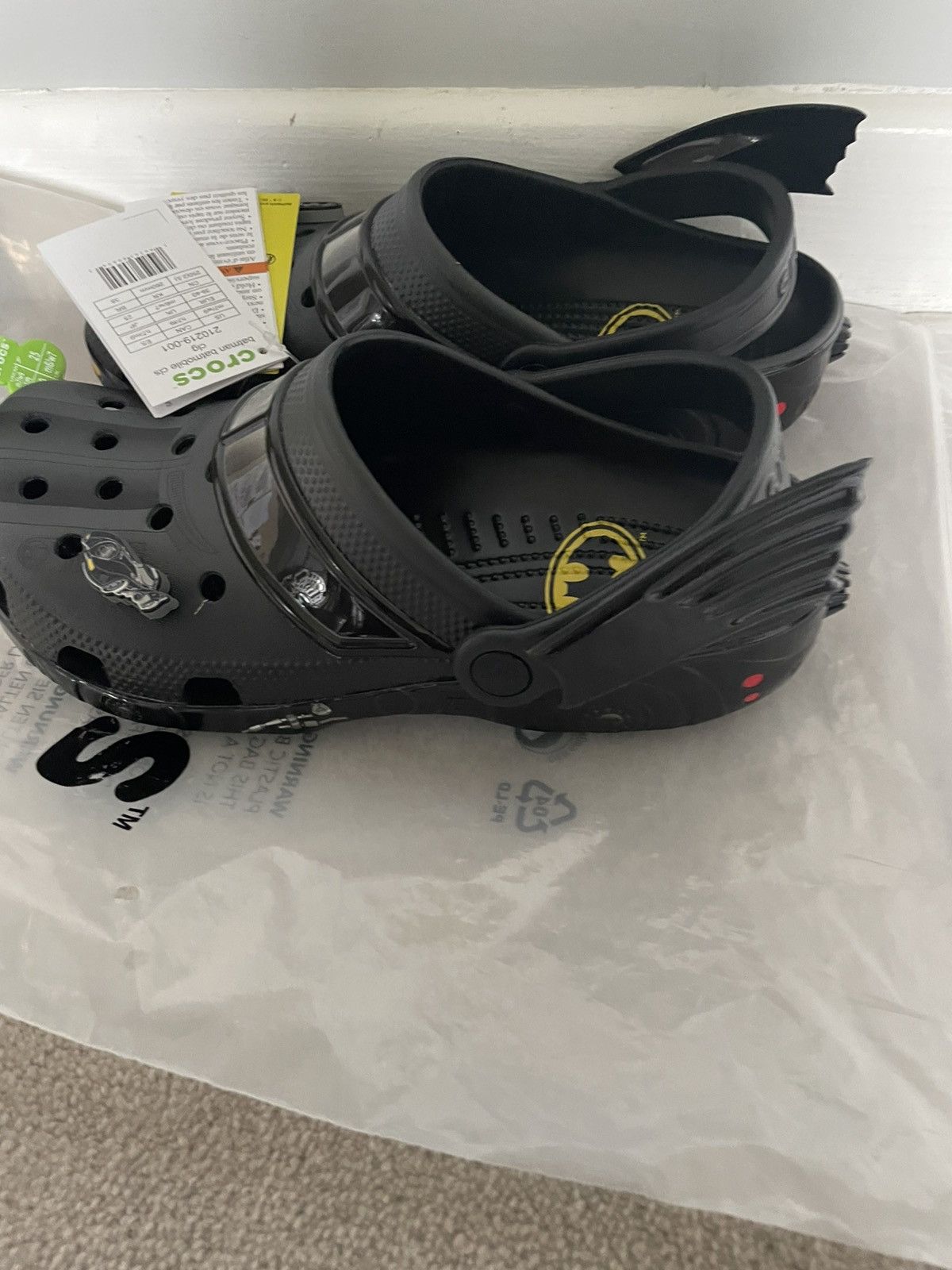 Crocs Batman X CROCS 🦇🐊 UK 6 Size US 6 / EU 39 - 2 Thumbnail