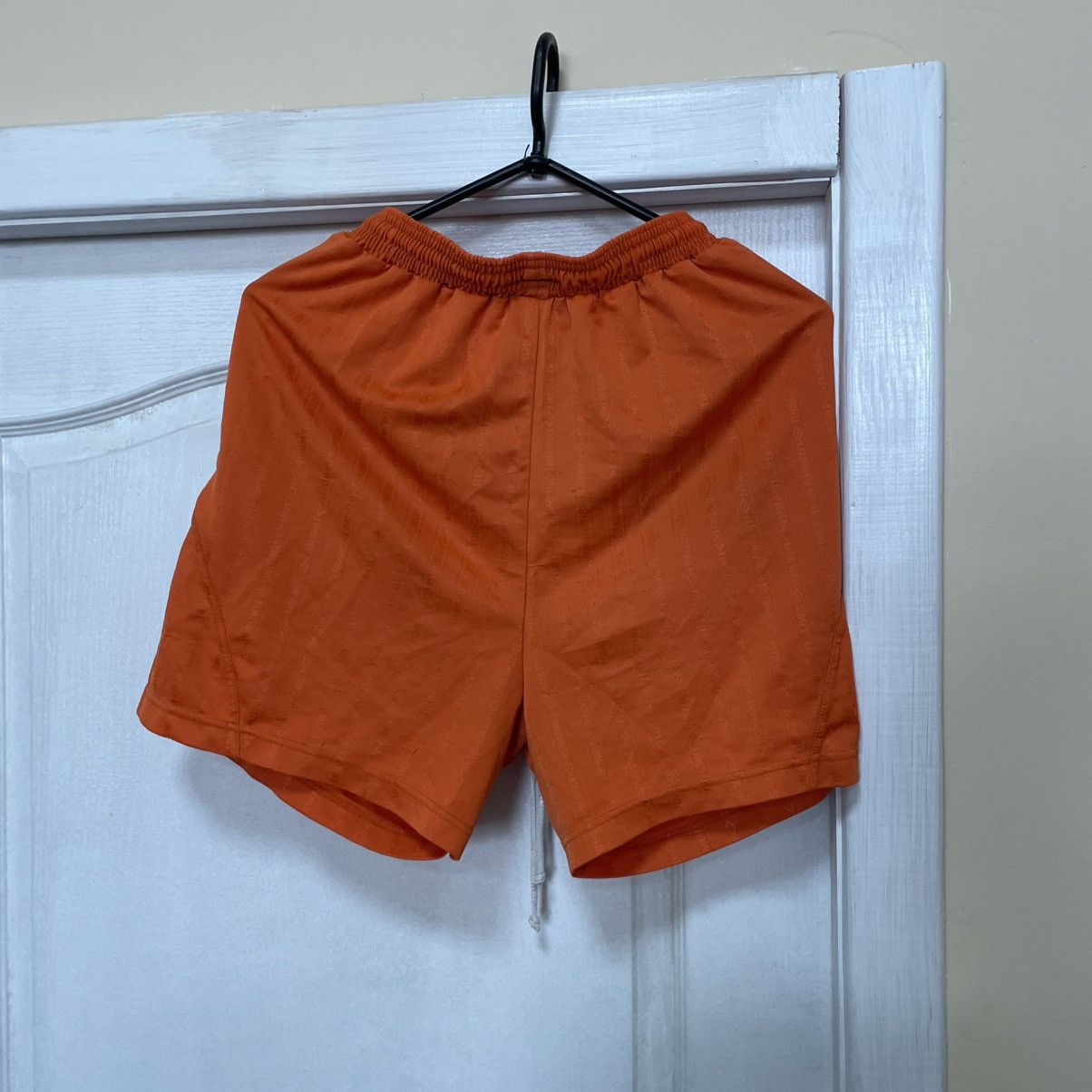 Umbro × Vintage 90s UMBRO SHORTS orange sportswear training olympic Size US 32 / EU 48 - 9 Thumbnail