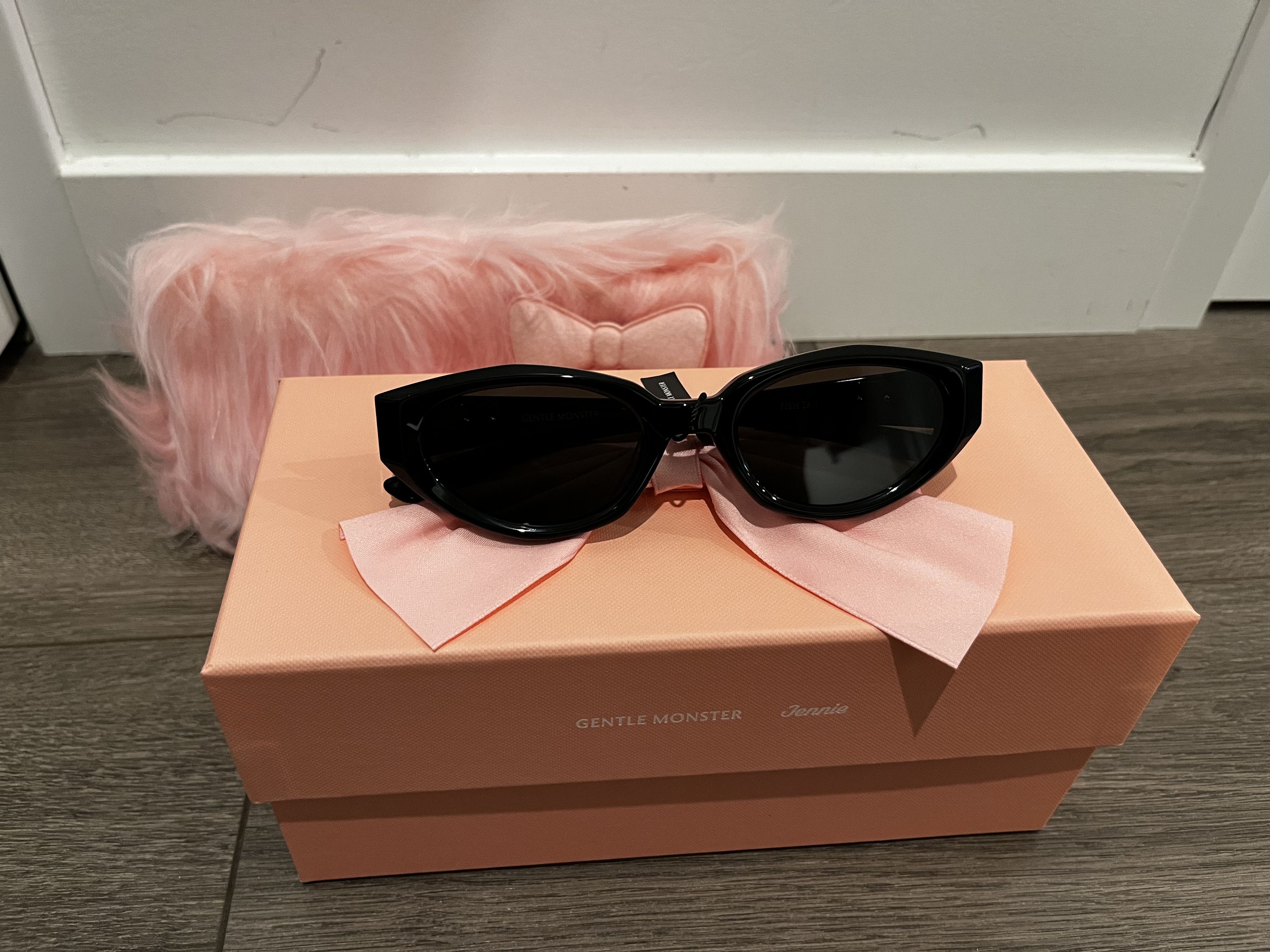 Gentle Monster Sunglasses - Jennie - Fish Tail 01