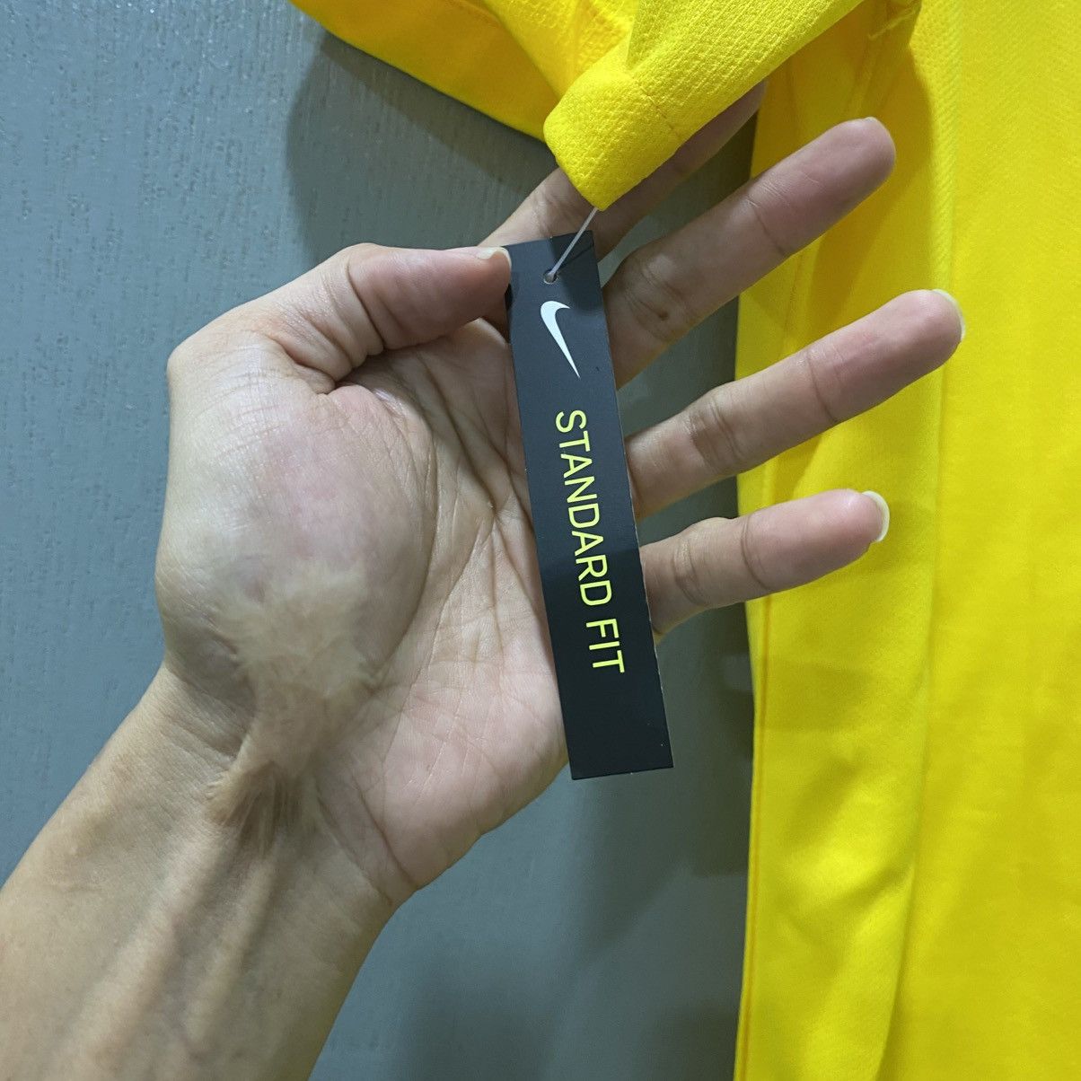 Nike 2018 Brazil Neymar Home Kit NWT Size US L / EU 52-54 / 3 - 6 Thumbnail