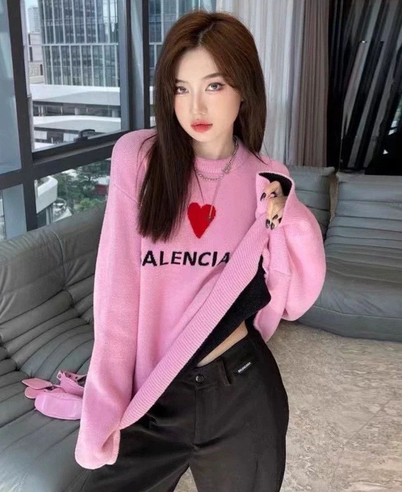 Balenciaga Balenciaga Pink Heart Sweater Size M / US 6-8 / IT 42-44 - 5 Thumbnail