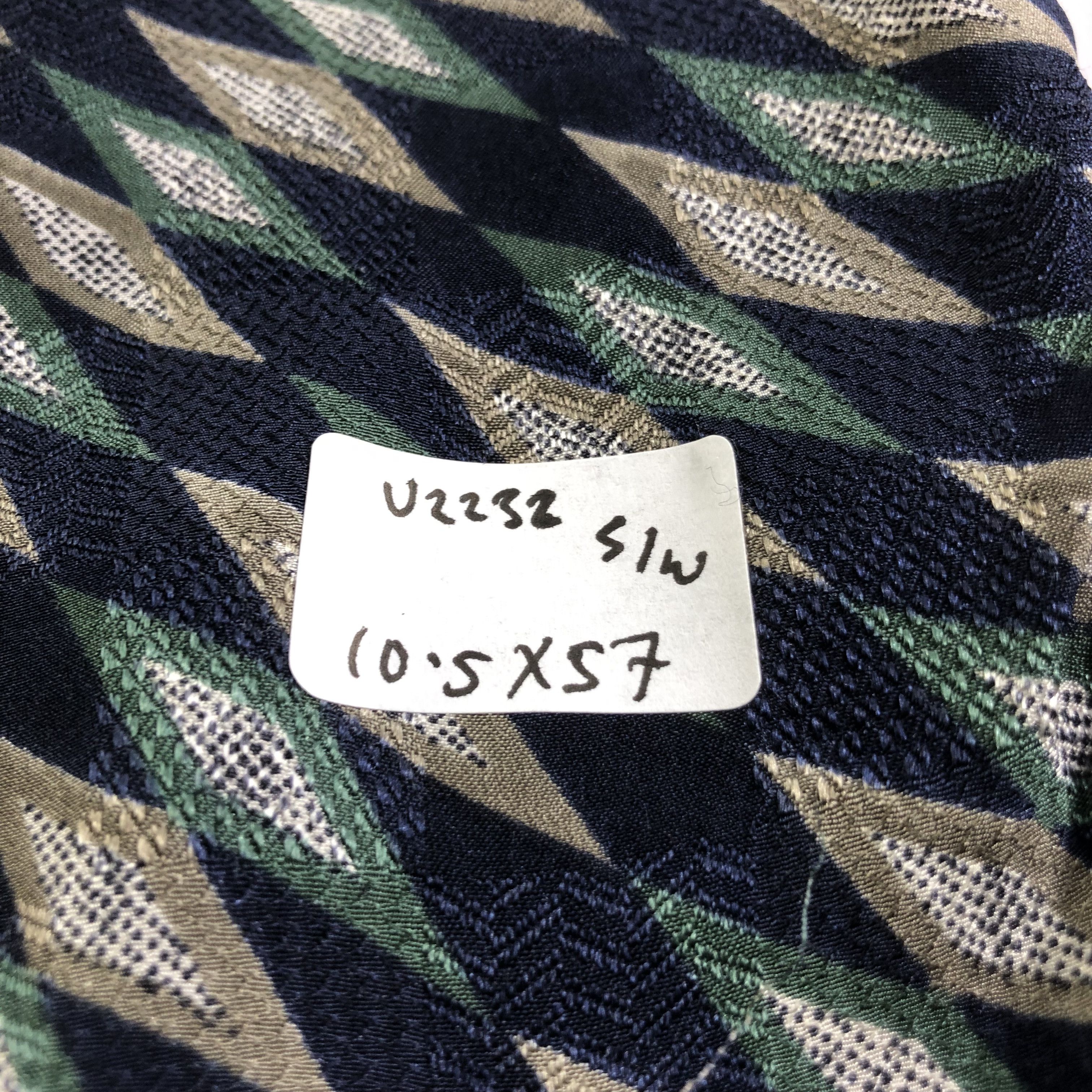 Vintage Luxury Design Silk/Wool Scarf Muffler Neckwear V2232 Size ONE SIZE - 7 Thumbnail