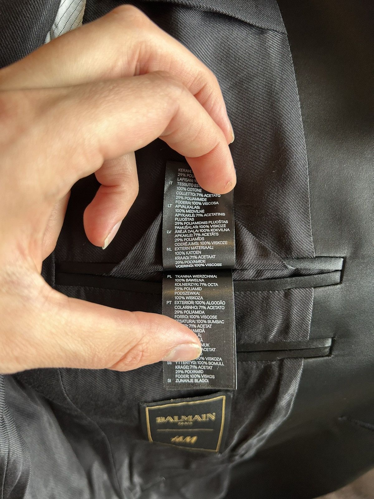 Balmain Balmain x H&M Velvet Blazer with Satin Lapel, Size 46 Size US S / EU 44-46 / 1 - 14 Thumbnail