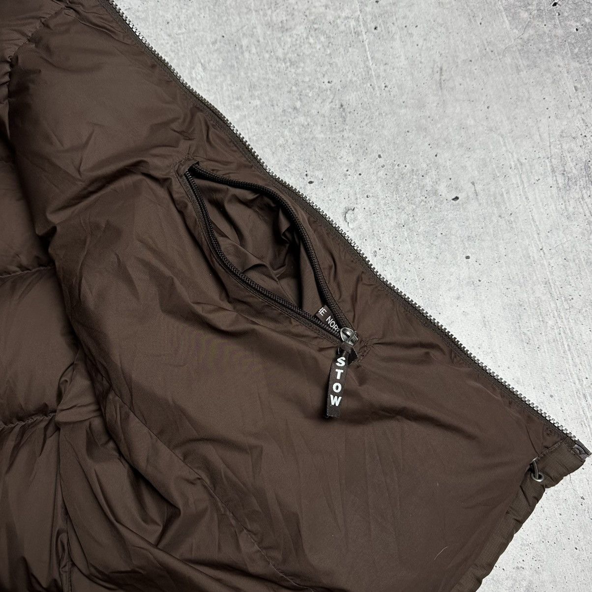 The North Face × Vintage THE NORTH FACE Down Vest 700 Brown Nuptse Vintage Size US M / EU 48-50 / 2 - 8 Thumbnail
