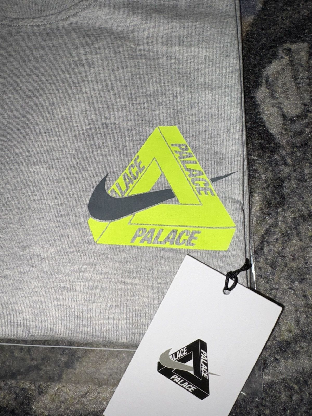 Palace Palace x Nike Tri Swoosh T-Shirt Grey Size US S / EU 44-46 / 1 - 2 Thumbnail