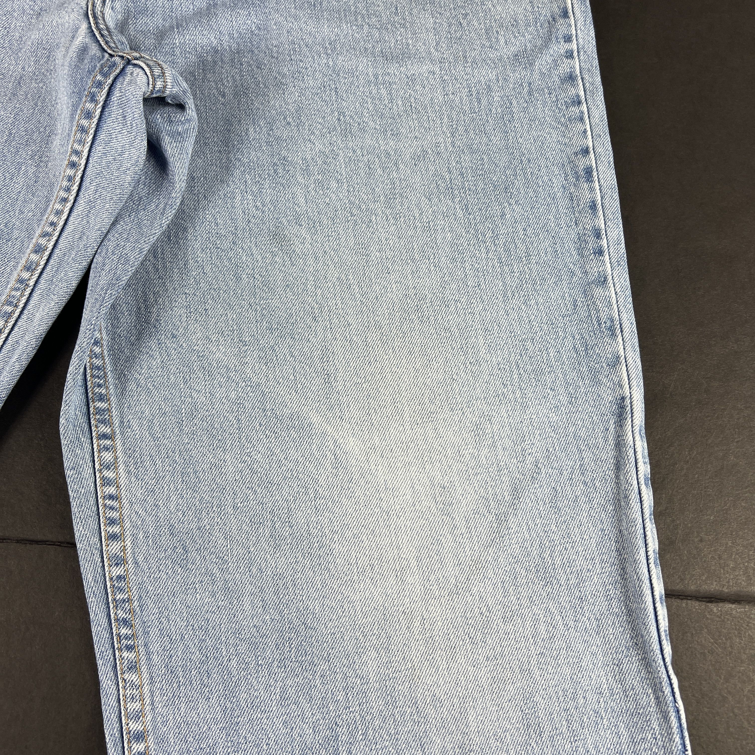 Levi's × Vintage VTG 90s Levi's Jeans 550 Relaxed Light Blue Cotton Denim Size US 36 / EU 52 - 4 Thumbnail