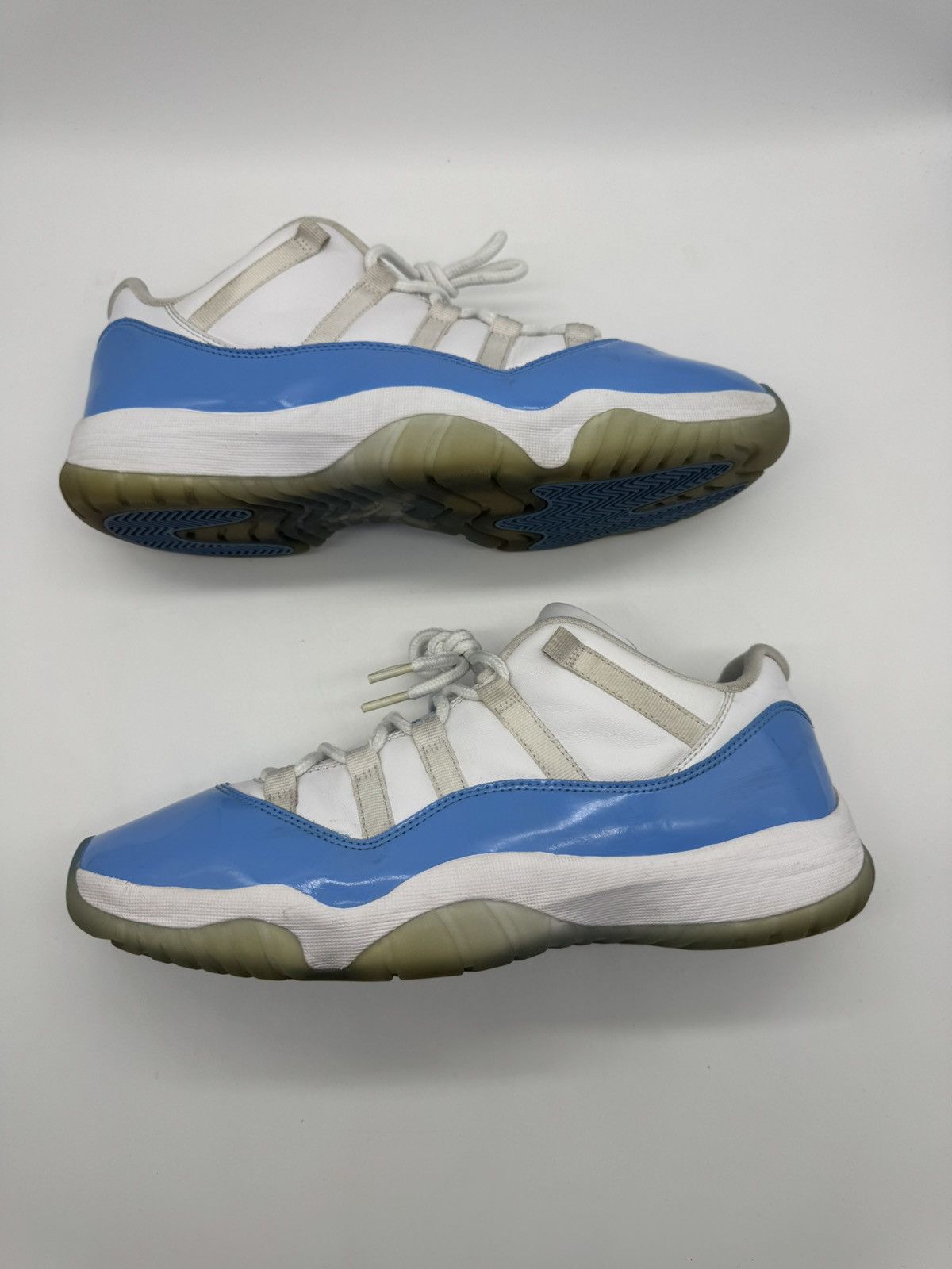 Jordan Brand × Nike Nike Air Jordan 11 Retro Low UNC University Blue Size US 11.5 / EU 44-45 - 2 Thumbnail