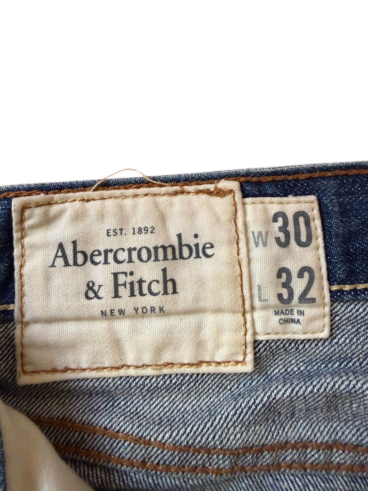 Abercrombie & Fitch Vintage Abercrombie Distressed Low Rise Flare Jeans Size US 33 - 5 Thumbnail