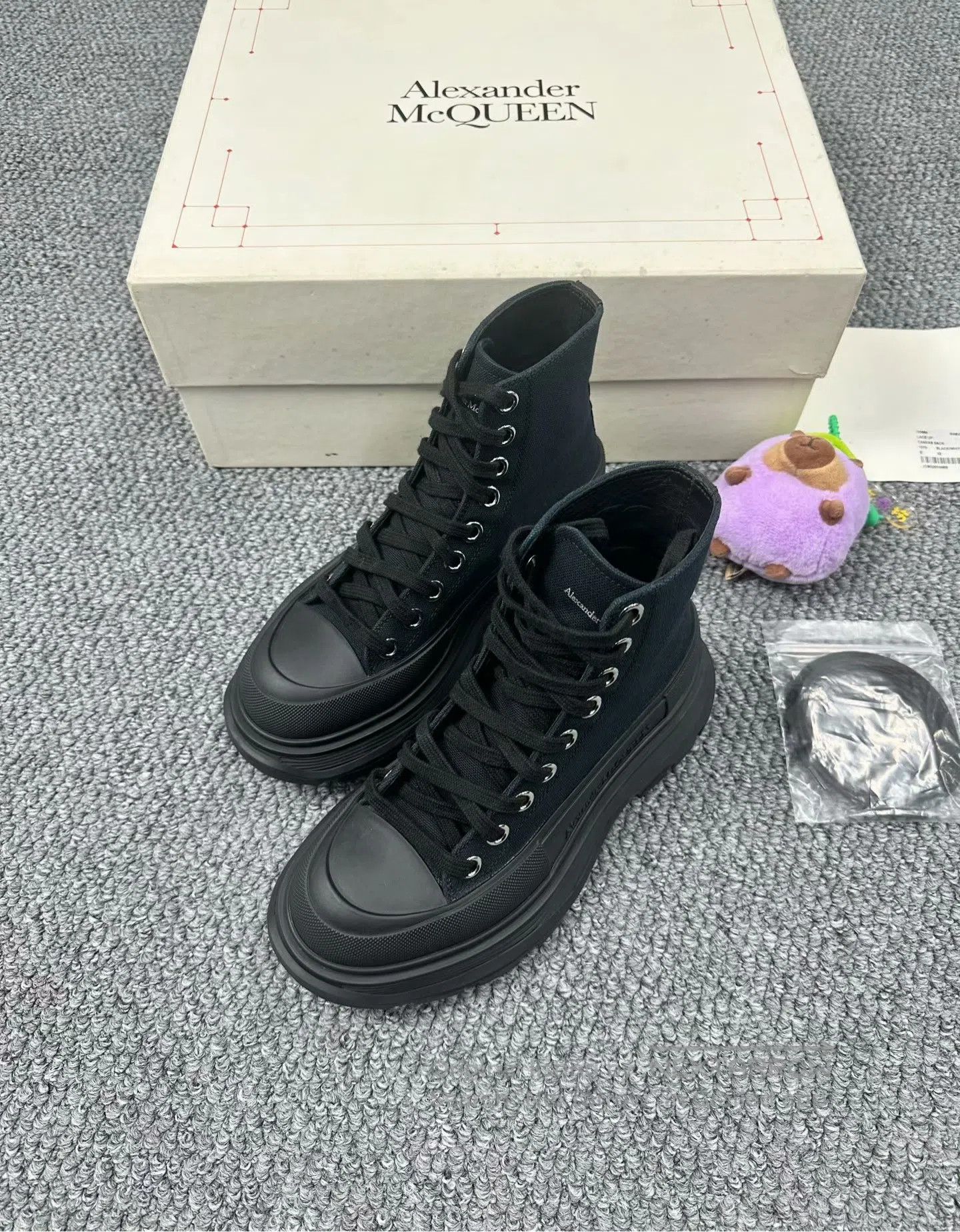 Alexander McQueen ALEXANDER MCQUEEN Black classic short Martin boots| Size US 6 / IT 36 - 2 Thumbnail