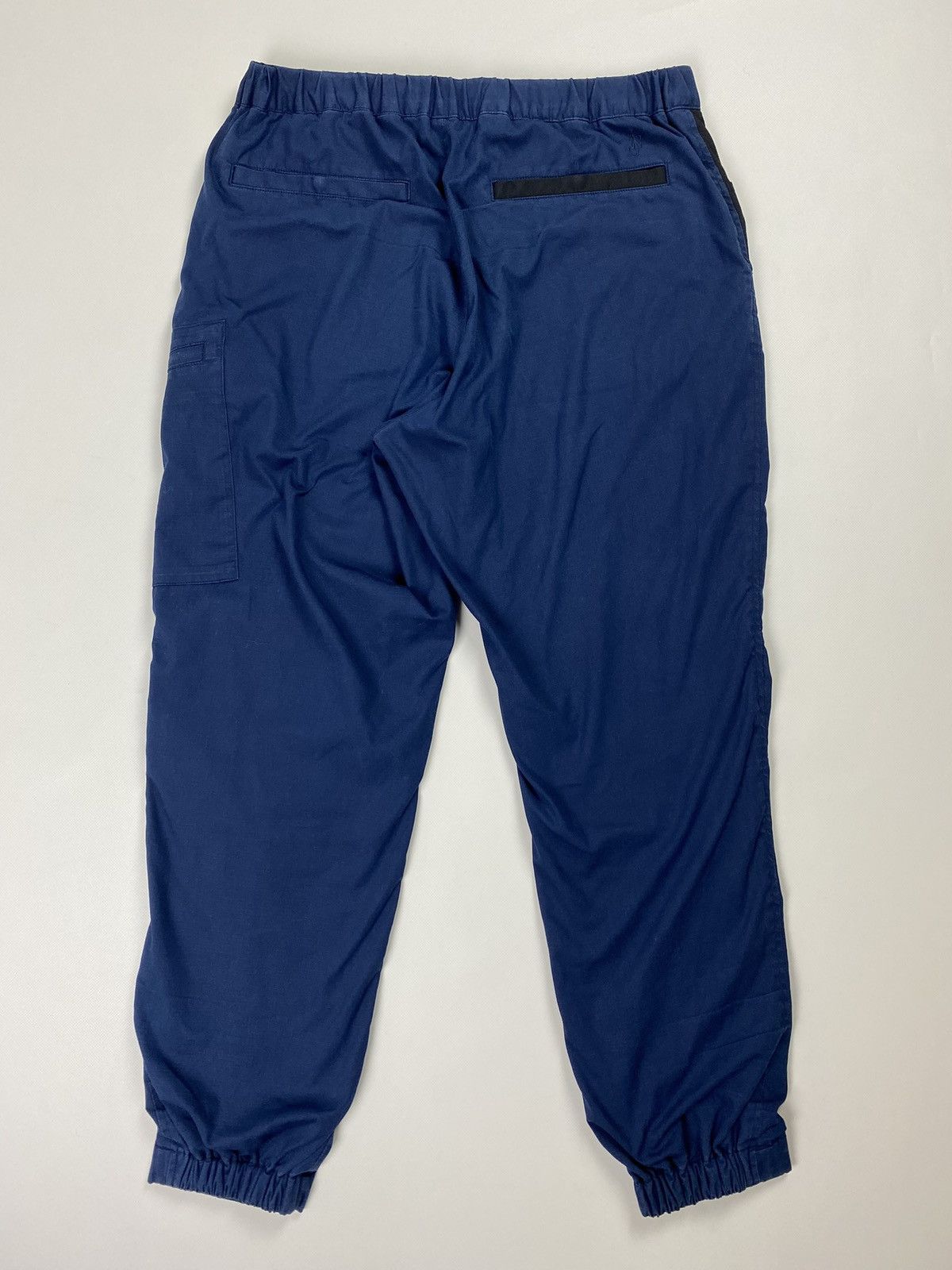 JW Anderson × Uniqlo J W Anderson Uniqlo men’s jogger pants size 30 - 33 Size US 32 / EU 48 - 20 Thumbnail