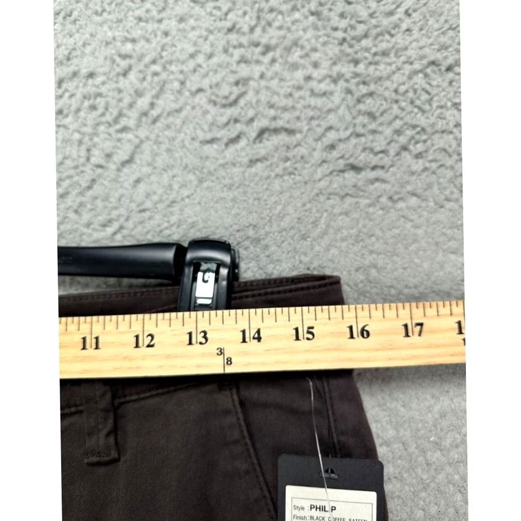 Mavi Mavi Philip Pants Mens 30X32 Brown Relaxed Straight Leg Khakis Flat Front NEW Pants Mens 30X32 Brown Philip Relaxed Straight Leg Khakis Flat Front NEW Size US 30 / EU 46 - 7 Thumbnail