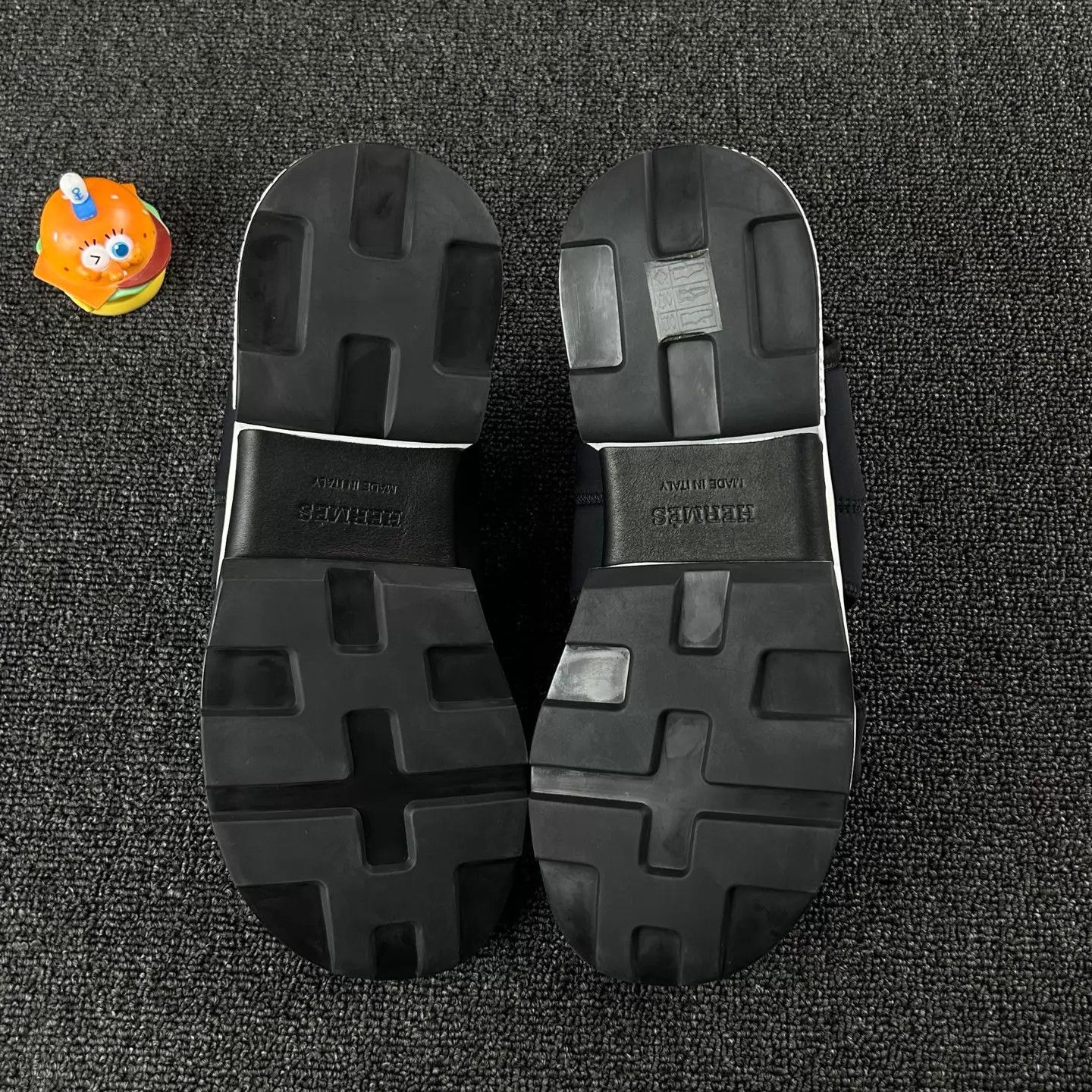 Hermes Hermes Black Sandals Size 41.5 (Gently Used, Minimal Logo) Size US 8.5 / EU 41-42 - 6 Thumbnail
