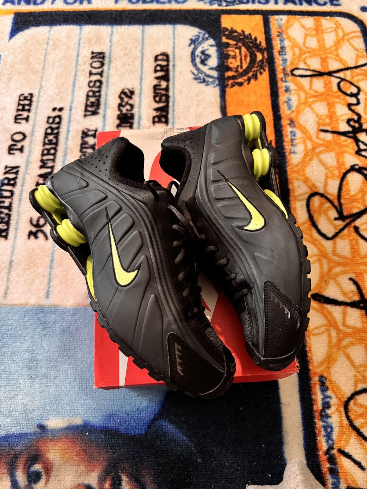 Nike Nike SHOX R4 Size US 10 / EU 43 - 1 Thumbnail