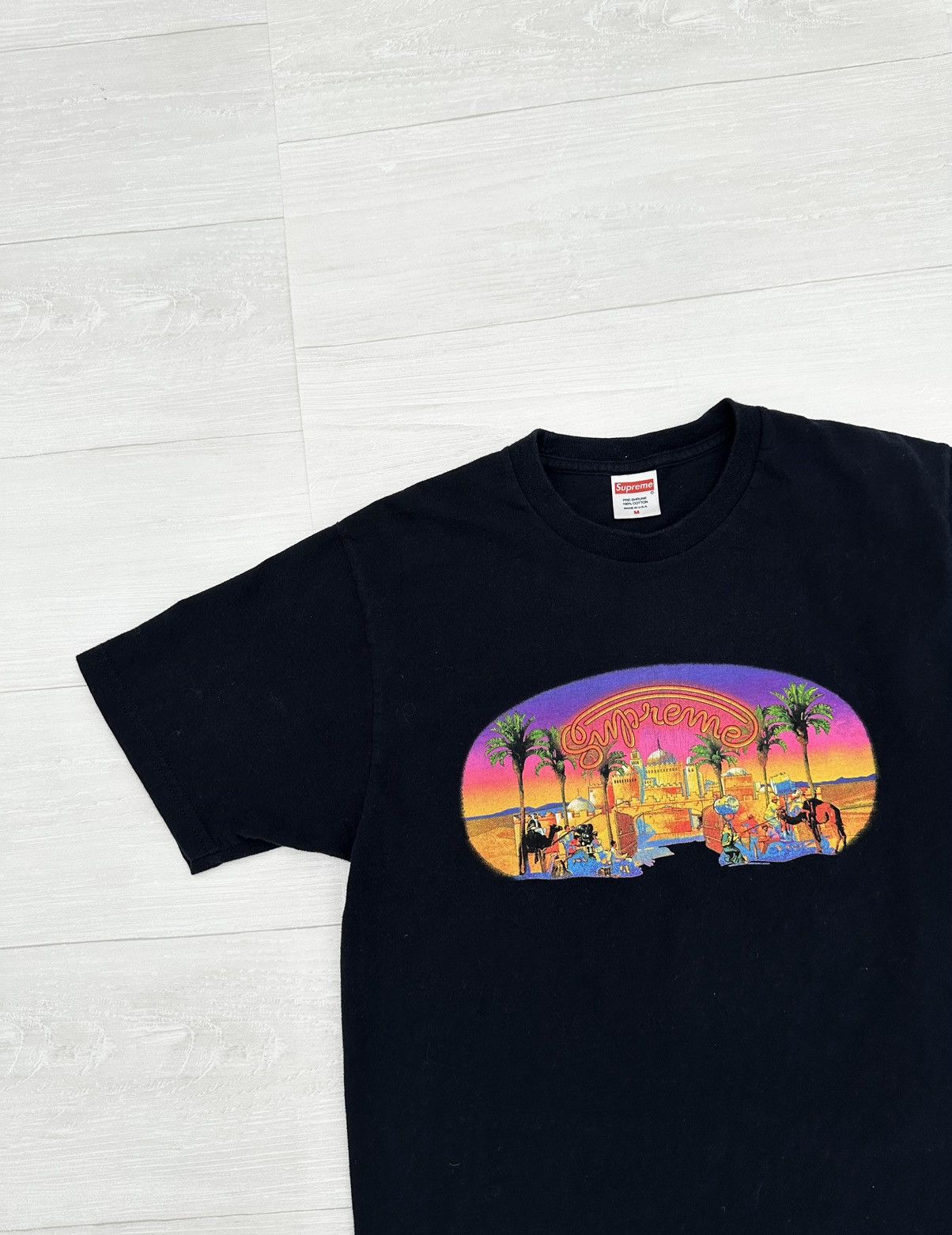 Supreme Supreme " Mirage " Golden Palace Castle Logo Tee Navy SS17 Size US M / EU 48-50 / 2 - 2 Thumbnail