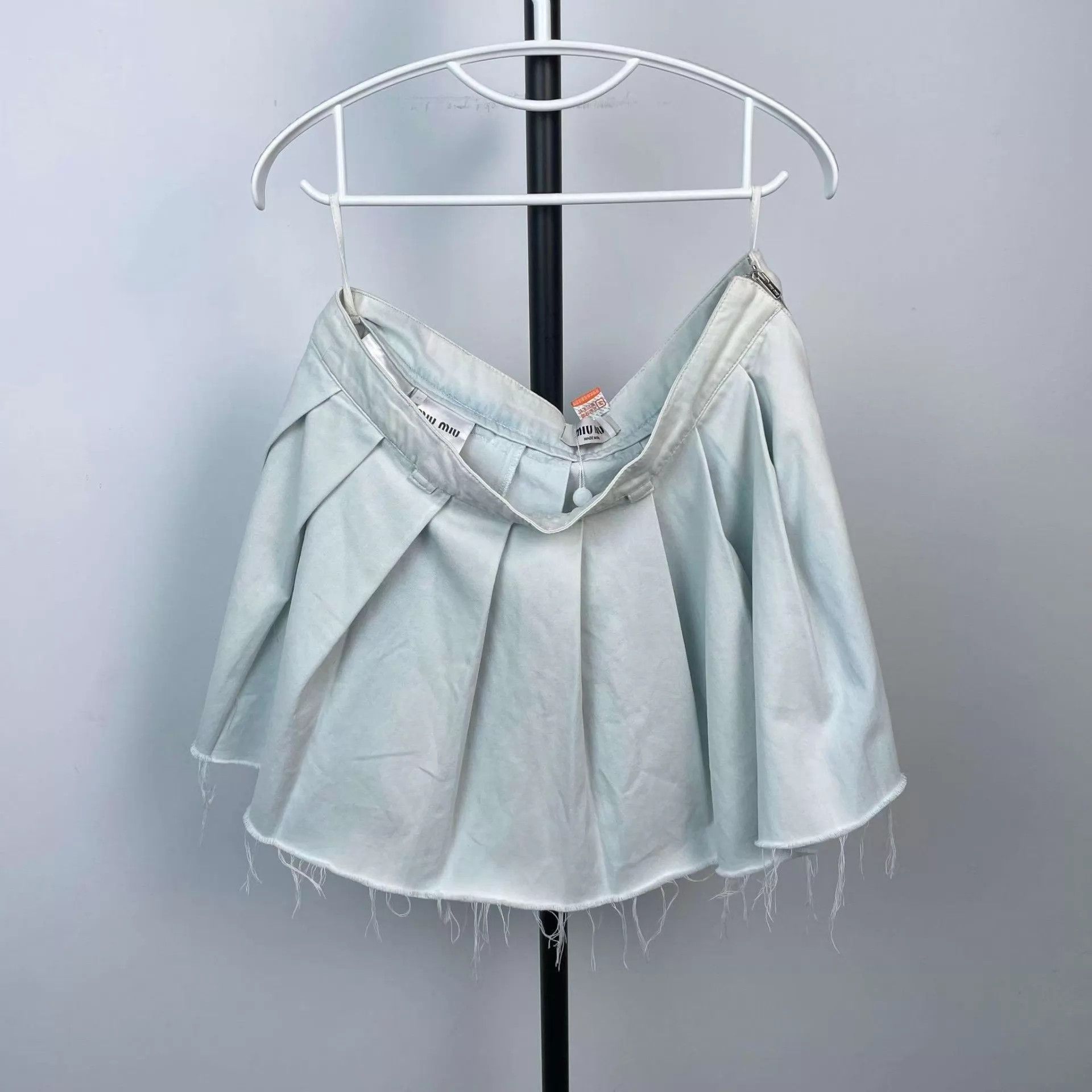 Miu Miu Miu Miu White Cotton Short Skirt Size 42 Size 28" / US 6 / IT 42 - 1 Thumbnail