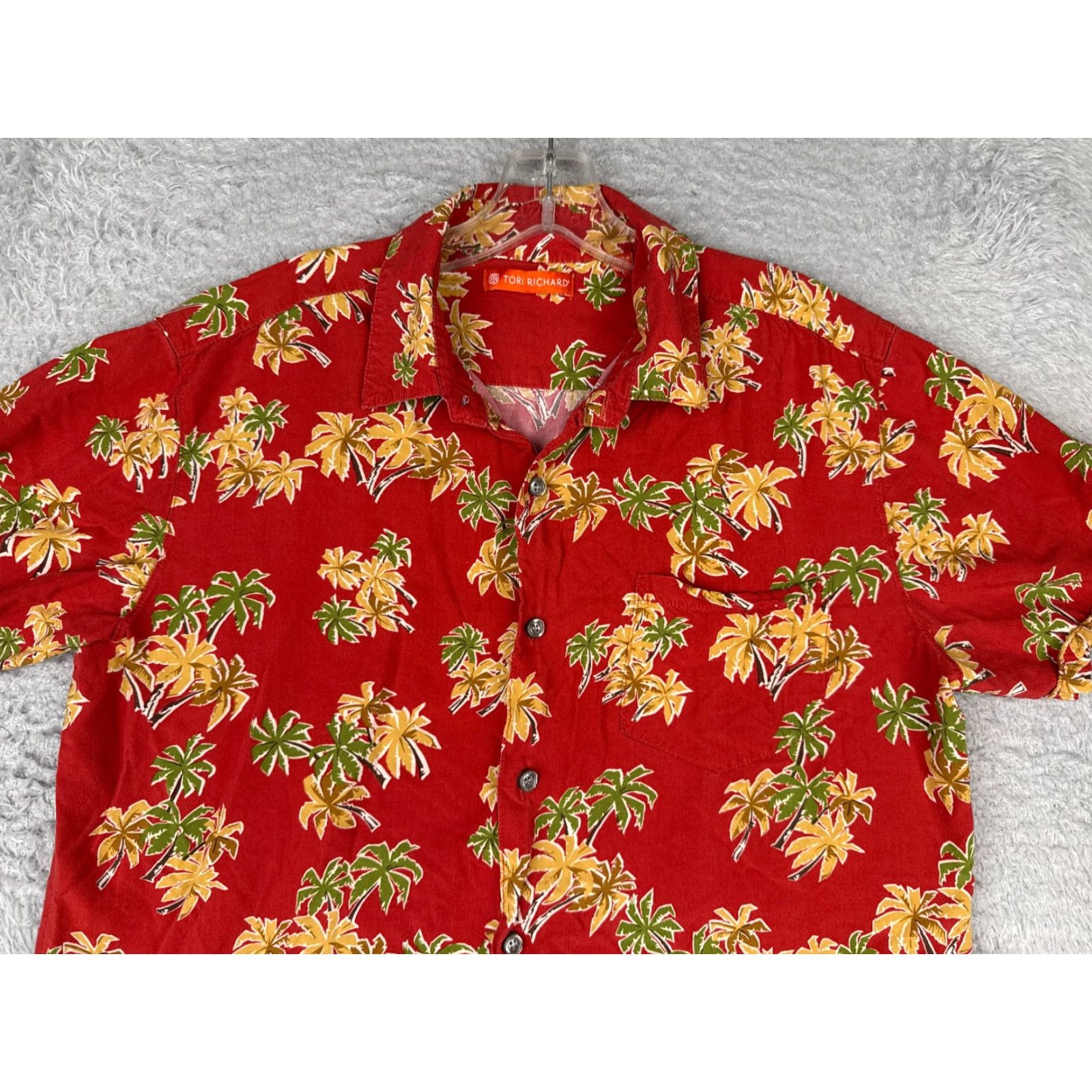 Tori Richard Tori Richard Shirt Men Large Red Floral Silk Blend Hawaiian Button-Up Short Sleeve Resort Luau Aloha 40 in Chest Mens Size US L / EU 52-54 / 3 - 4 Thumbnail