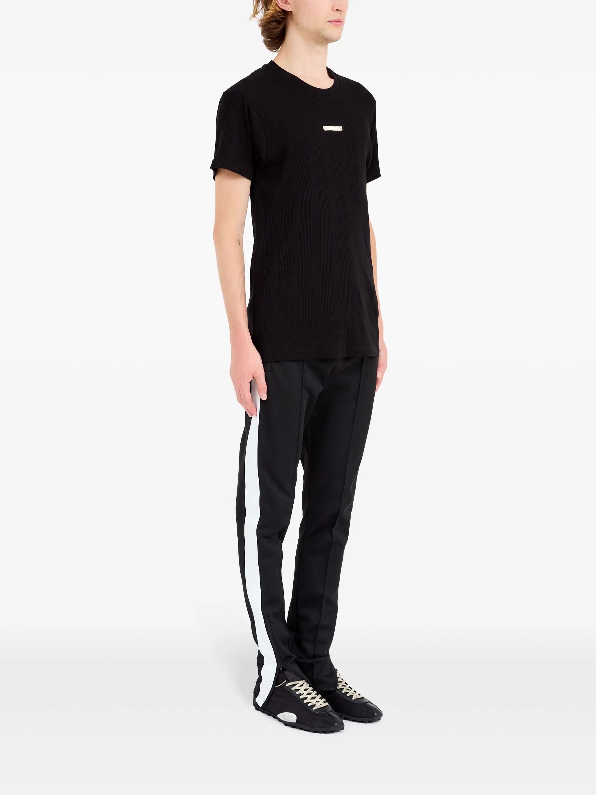 Maison Margiela o1w1db10126 Four-Stitch Logo T-Shirt in Black Size US S / EU 44-46 / 1 - 3 Thumbnail