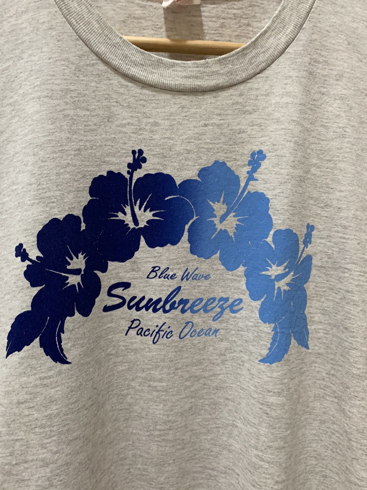 Hanes Vintage Blue Wave sun Freeze Pacific Ocean Distressed Small Size US S / EU 44-46 / 1 - 2 Thumbnail