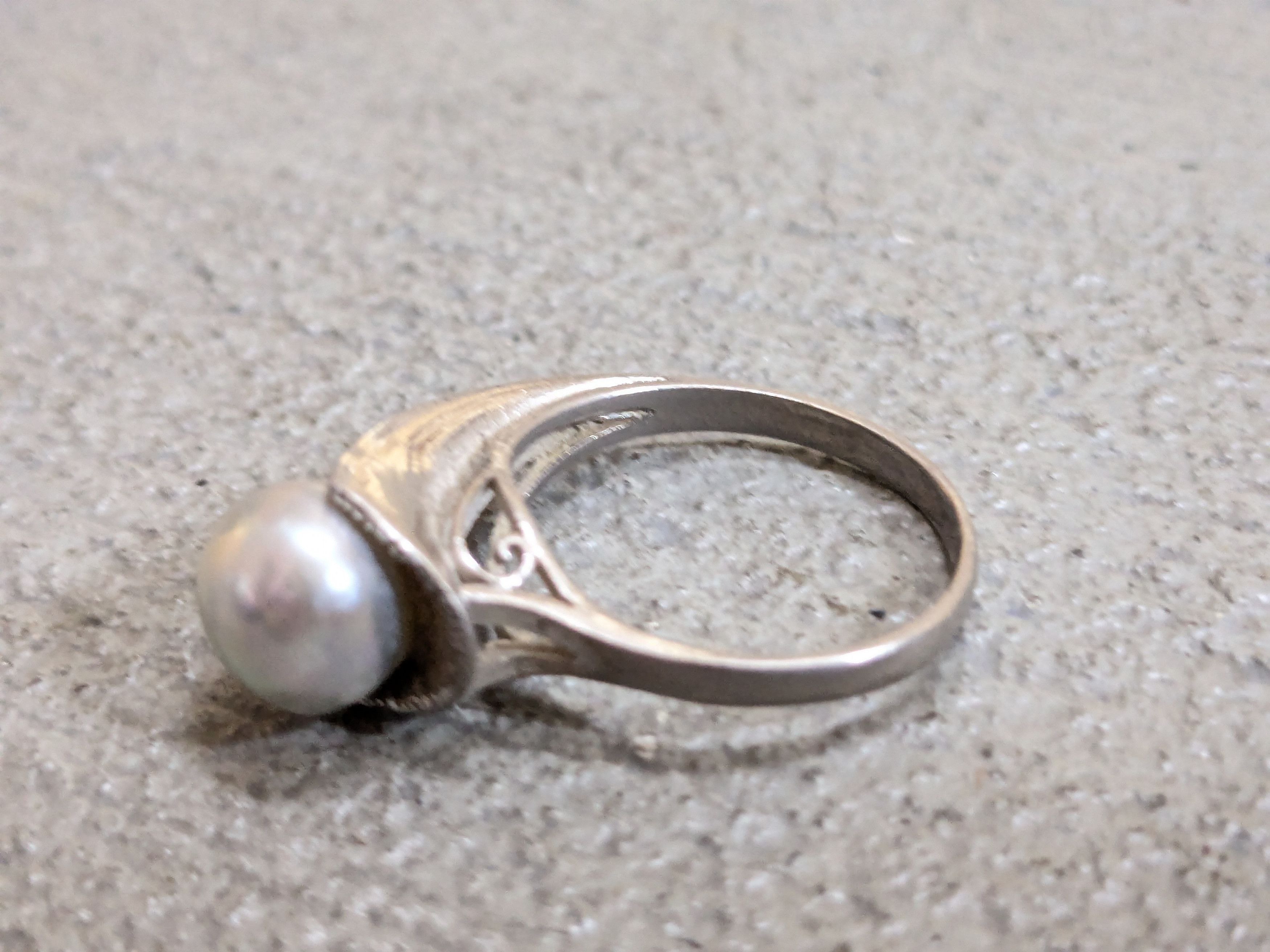 Vintage Vintage Sterling Silver Ring Pearl 6.75 Modern Avant Garde Size ONE SIZE - 9 Thumbnail