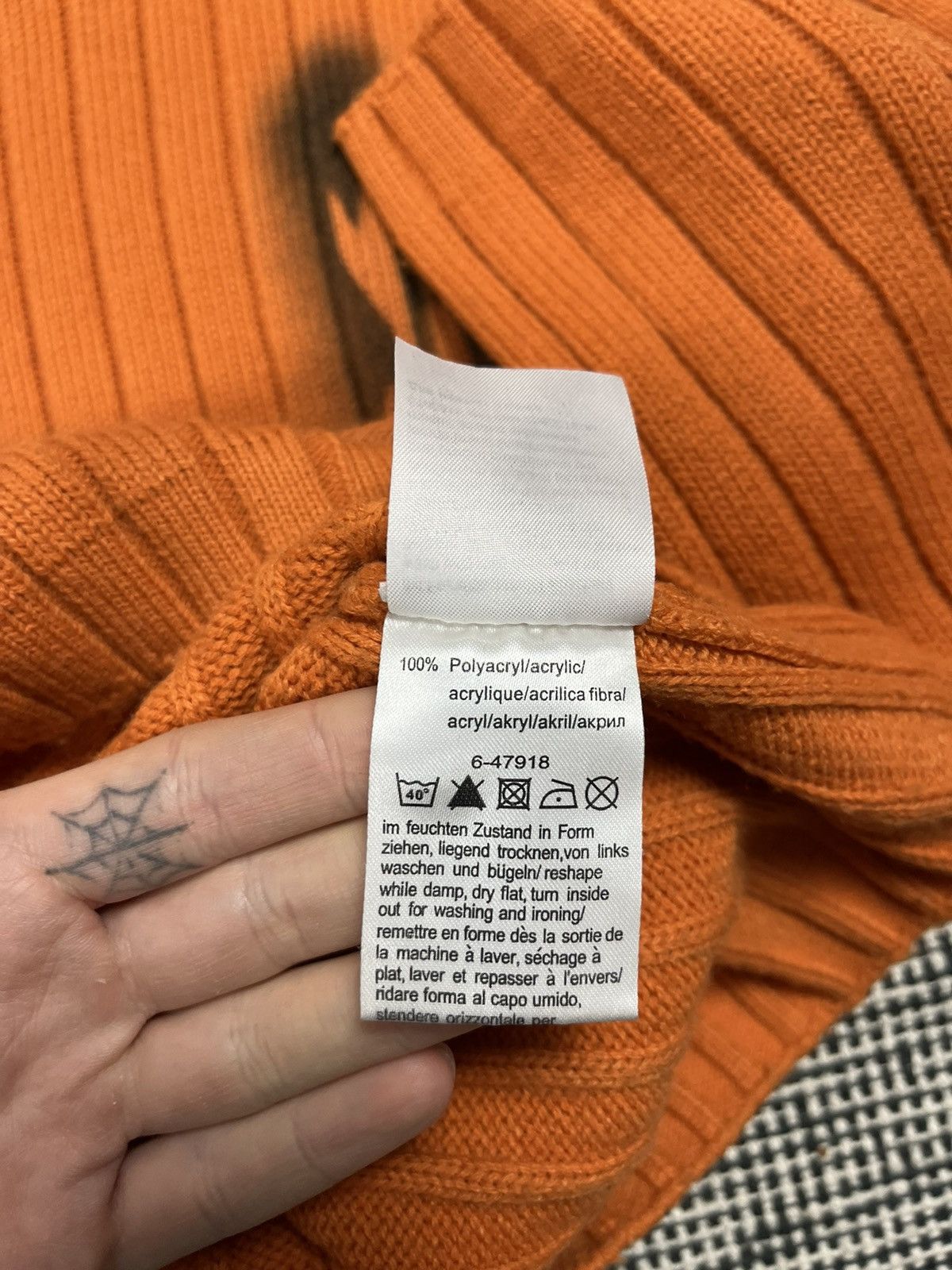 Japanese Brand × Vintage Vintage y2k ribbed tribal paint orange sweater harajuku Size US M / EU 48-50 / 2 - 5 Thumbnail