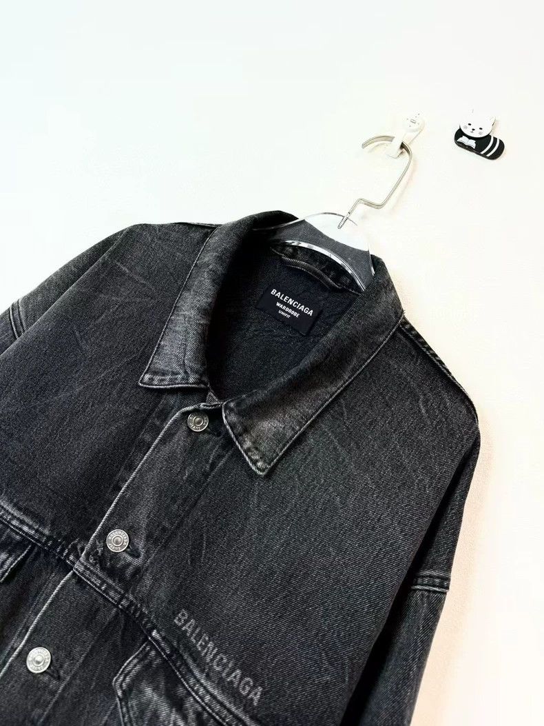 Balenciaga Balenciaga Black back dissolve smiley face denim jacket Size US L / EU 52-54 / 3 - 3 Thumbnail