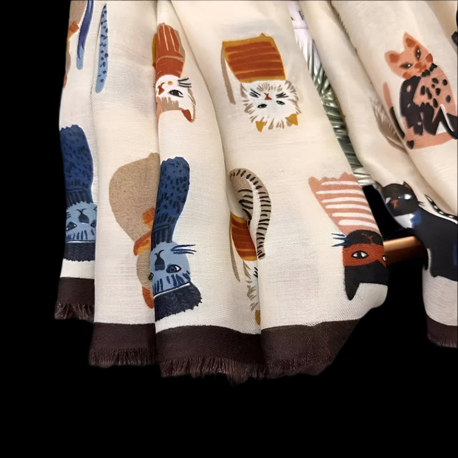 Designer Cream Many Cats Print Scarf Polyester Fashion Lightweight Size ONE SIZE - 4 Thumbnail