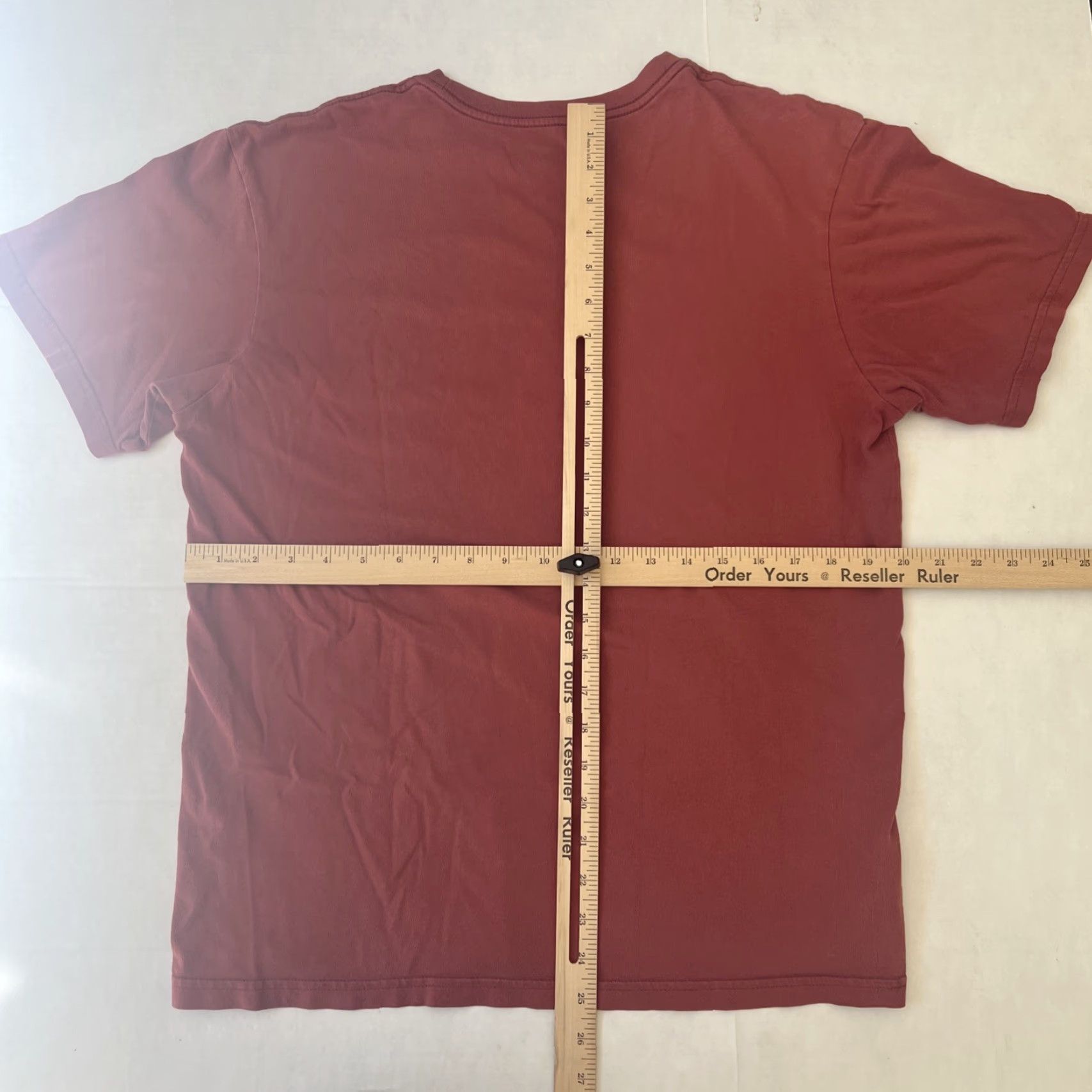 Patagonia Patagonia Shirt Men's M Red Official Eat Local Bear Eating Fish Graphic Short Sleeve Crew Neck T-Shirt Size US M / EU 48-50 / 2 - 6 Thumbnail