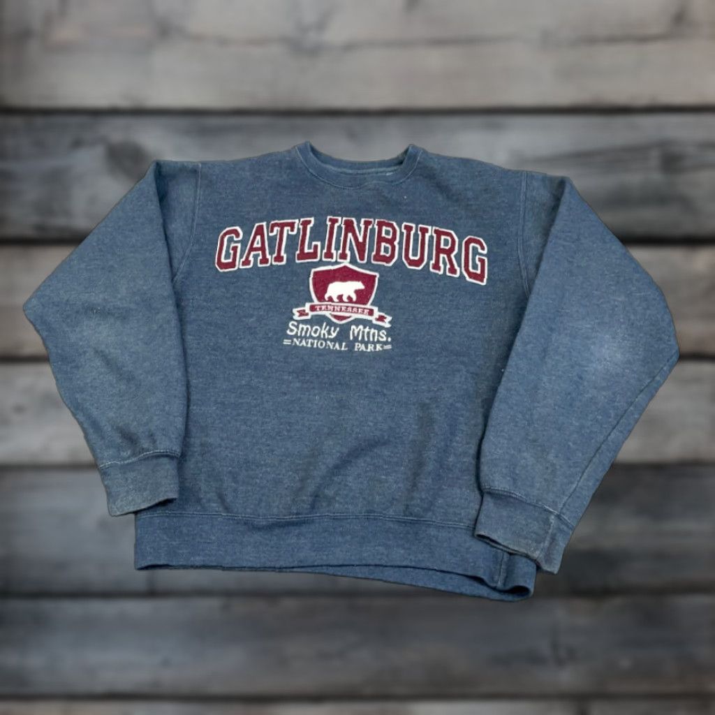 Vintage Gatlinburg Smoky Mountains Gray Embroidered Sweatshirt Adult Small Outdoor Dad Size US S / EU 44-46 / 1 - 1 Thumbnail