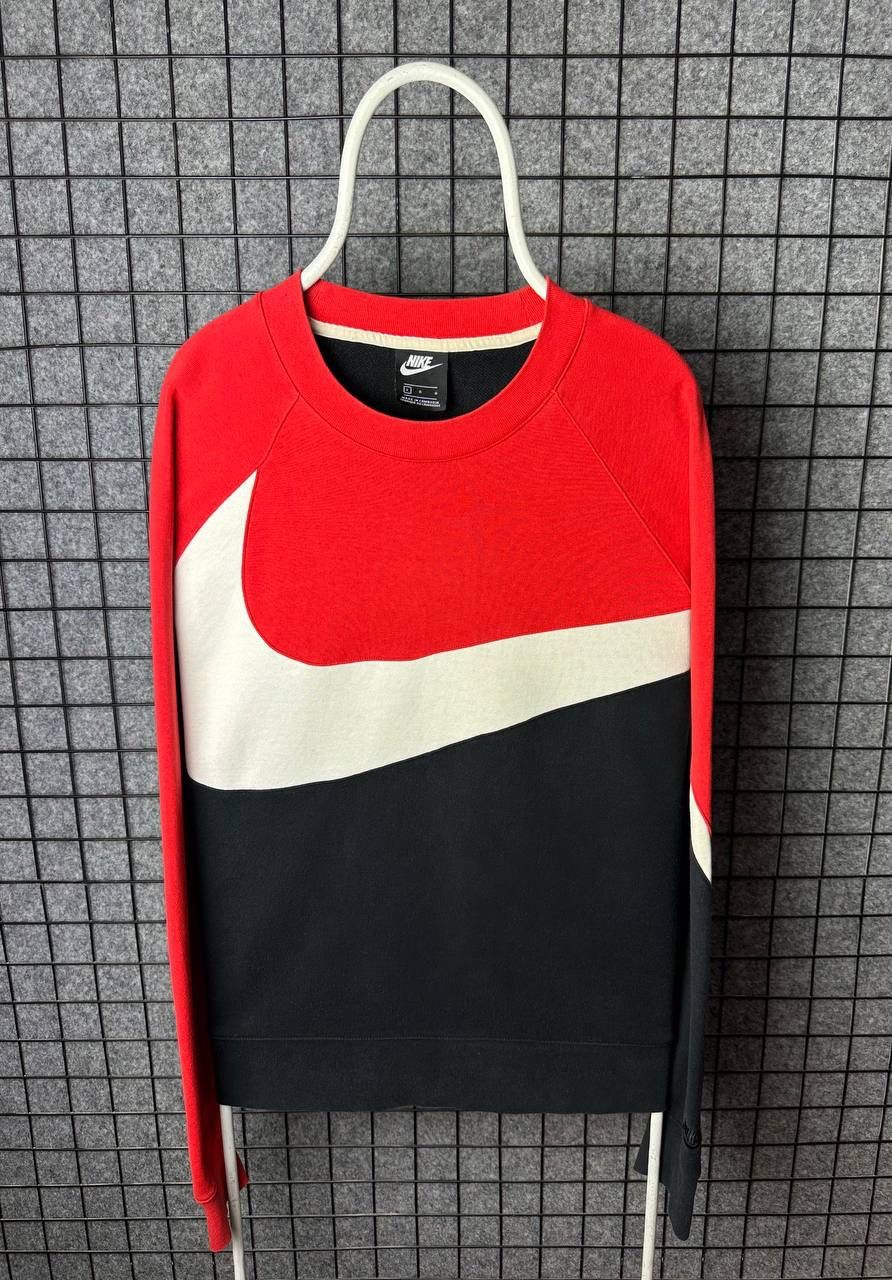 Nike Nike sweatshirt big swoosh all print size Large Size US L / EU 52-54 / 3 - 1 Thumbnail