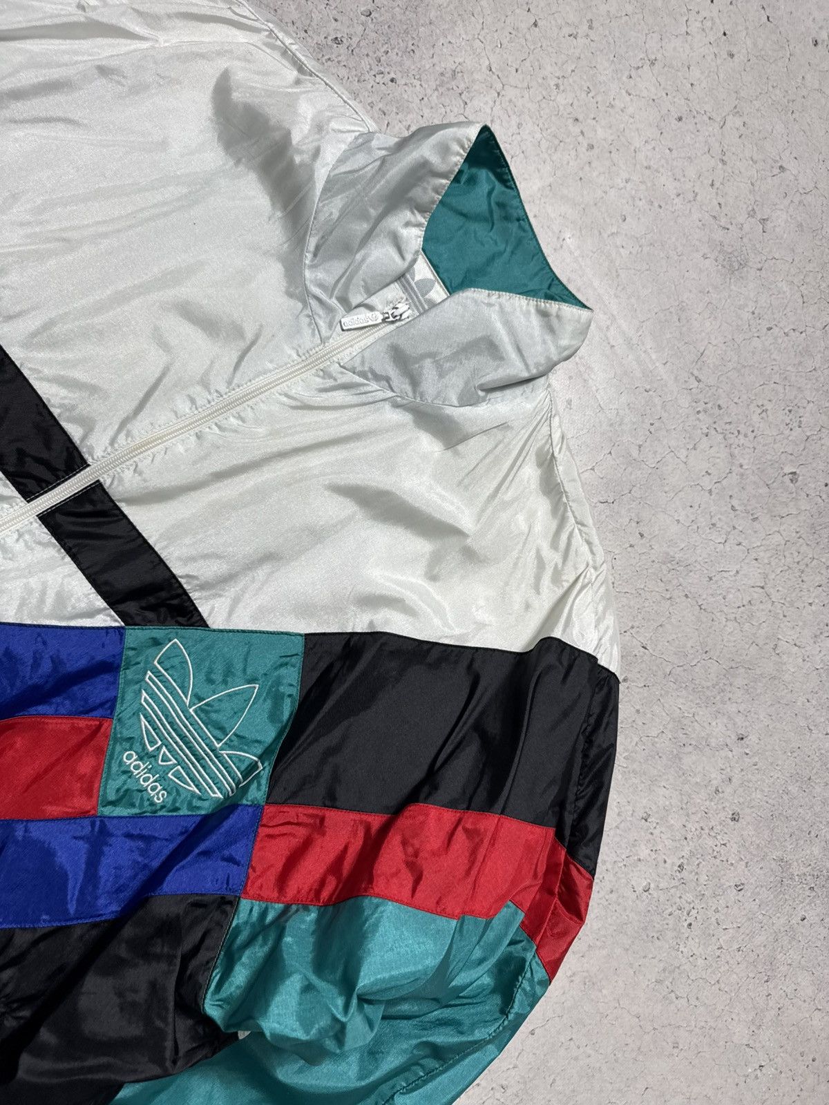 Adidas Adidas Vintage 90’s Nylon Light Full Zip Jacket Size L Size US L / EU 52-54 / 3 - 4 Thumbnail