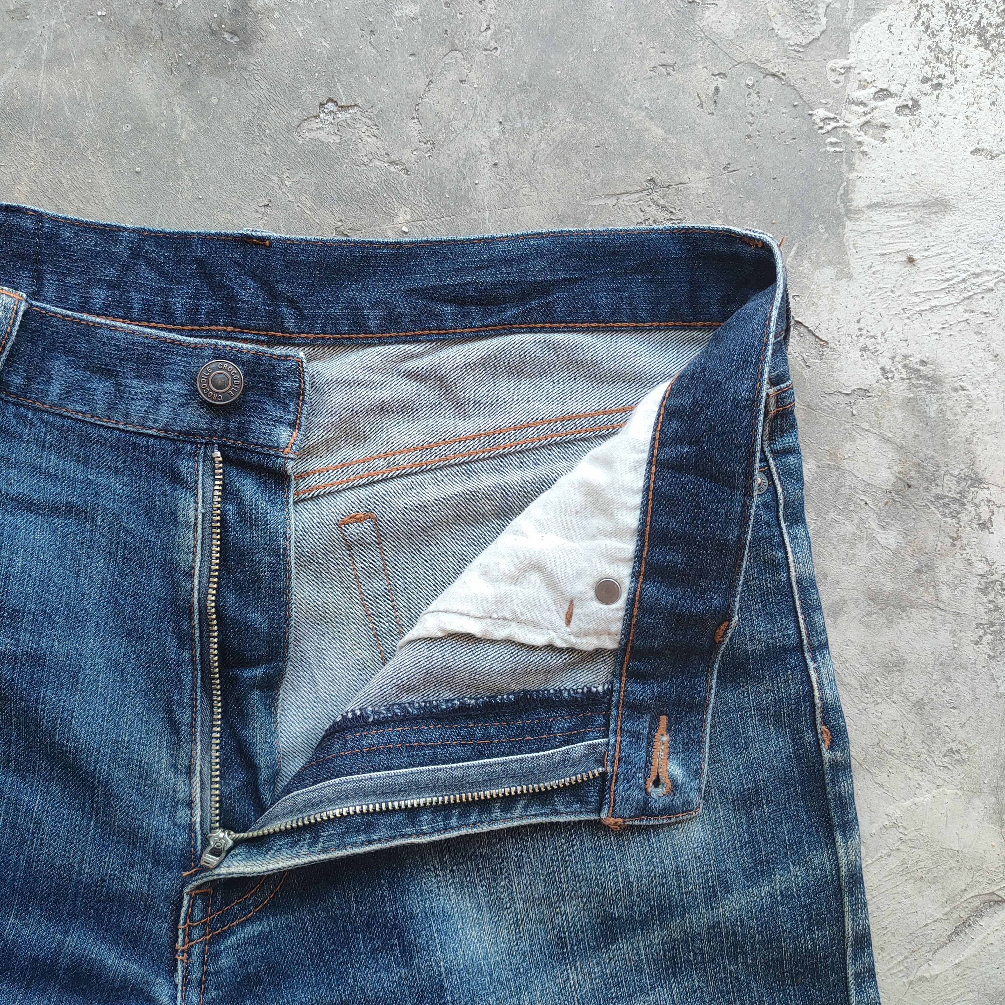 Crocs W32 VINTAGE CROCODILE FADED DISTRESSED JEANS PANTS Size US 32 / EU 48 - 7 Thumbnail