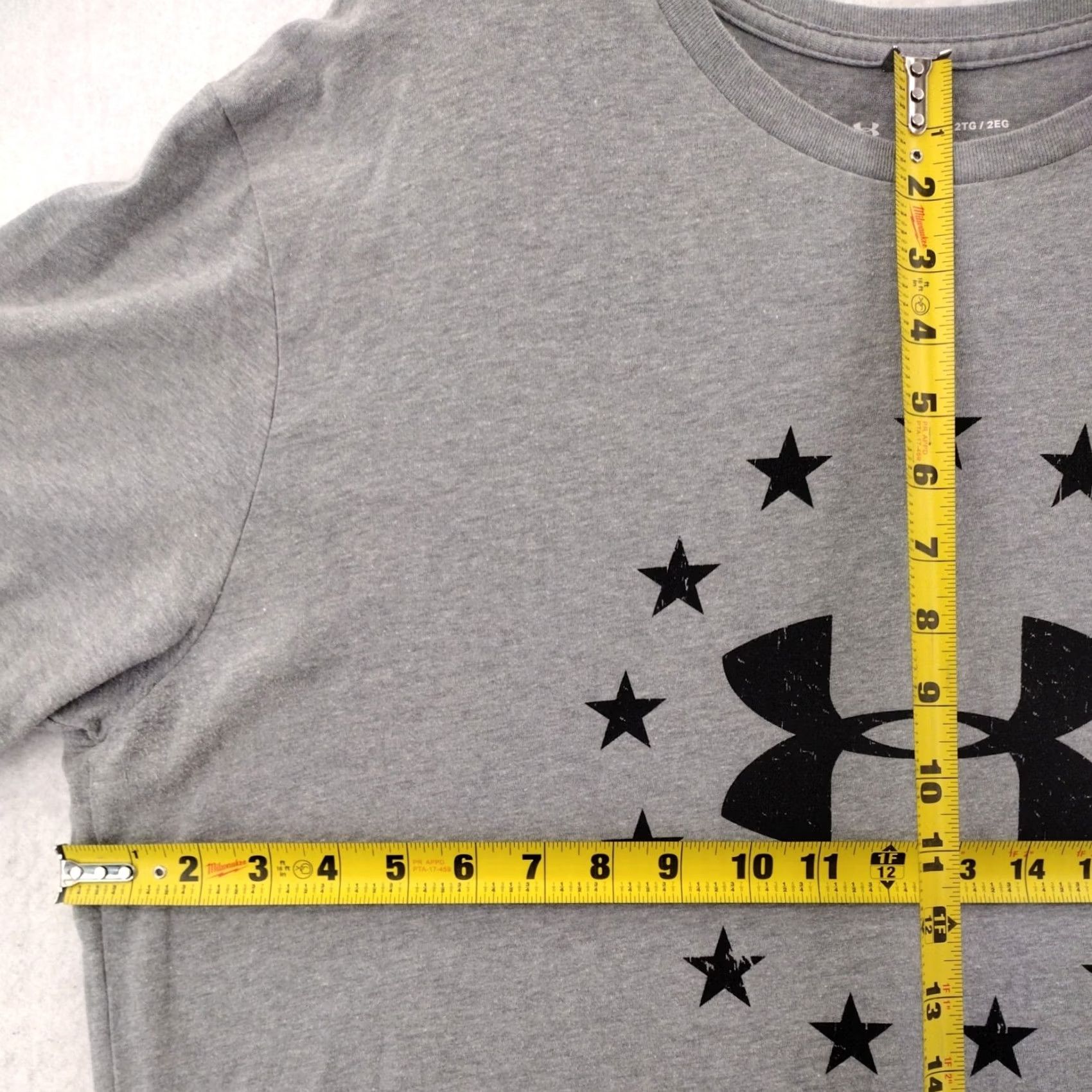 Under Armour Under Armor Heat Gear Shirt Mens XXL Gray Graphic T Stars Loose Fit Workout Size US XXL / EU 58 / 5 - 7 Thumbnail