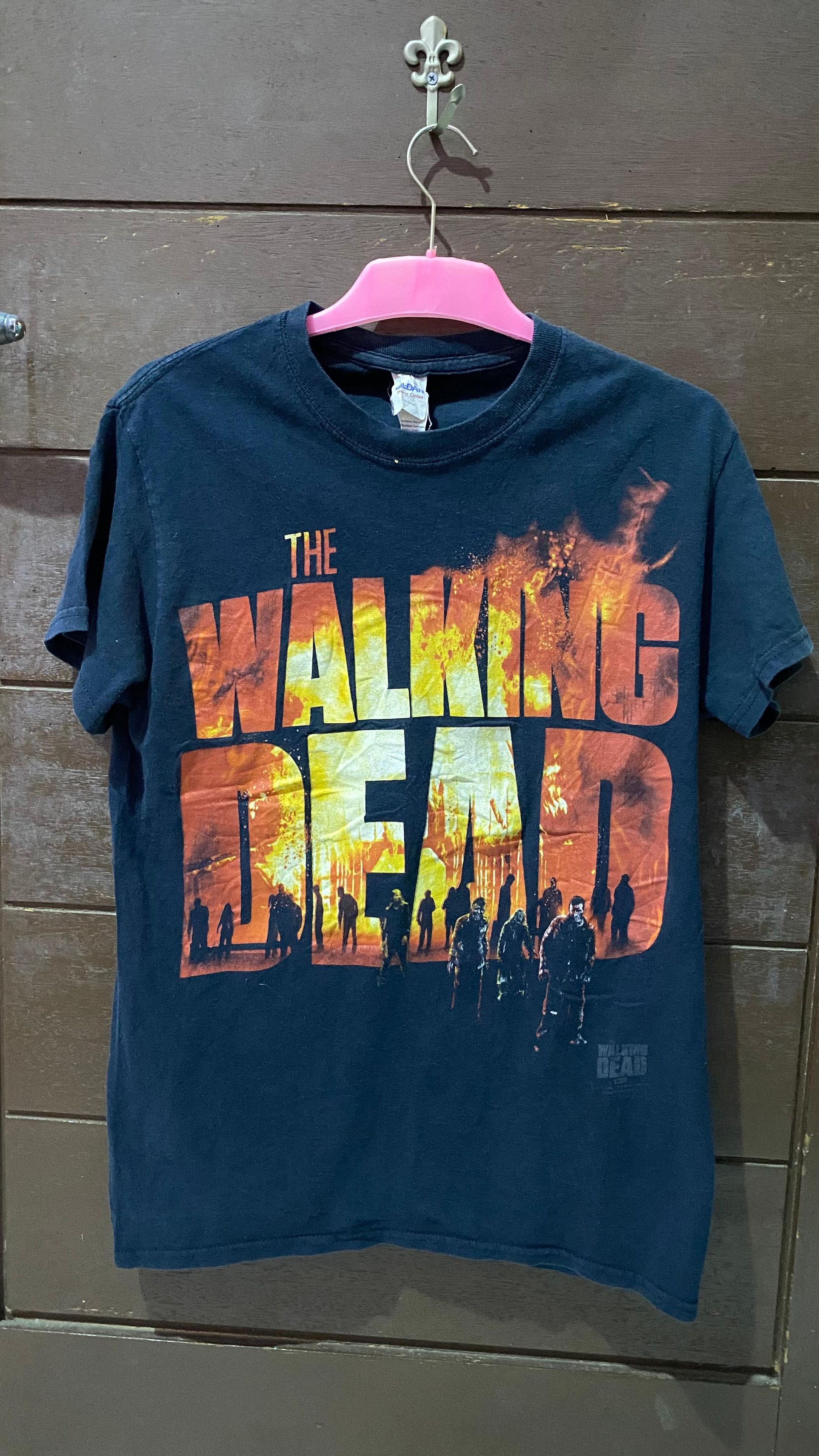 Vintage Y2k AMC the walking dead Zombies on fire TV show promo tee Size US S / EU 44-46 / 1 - 1 Thumbnail