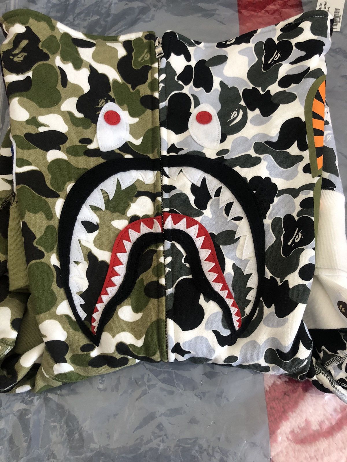Bape Bape Zozotown Store Exclusive Separate Shark Hoodie Size US L / EU 52-54 / 3 - 4 Thumbnail