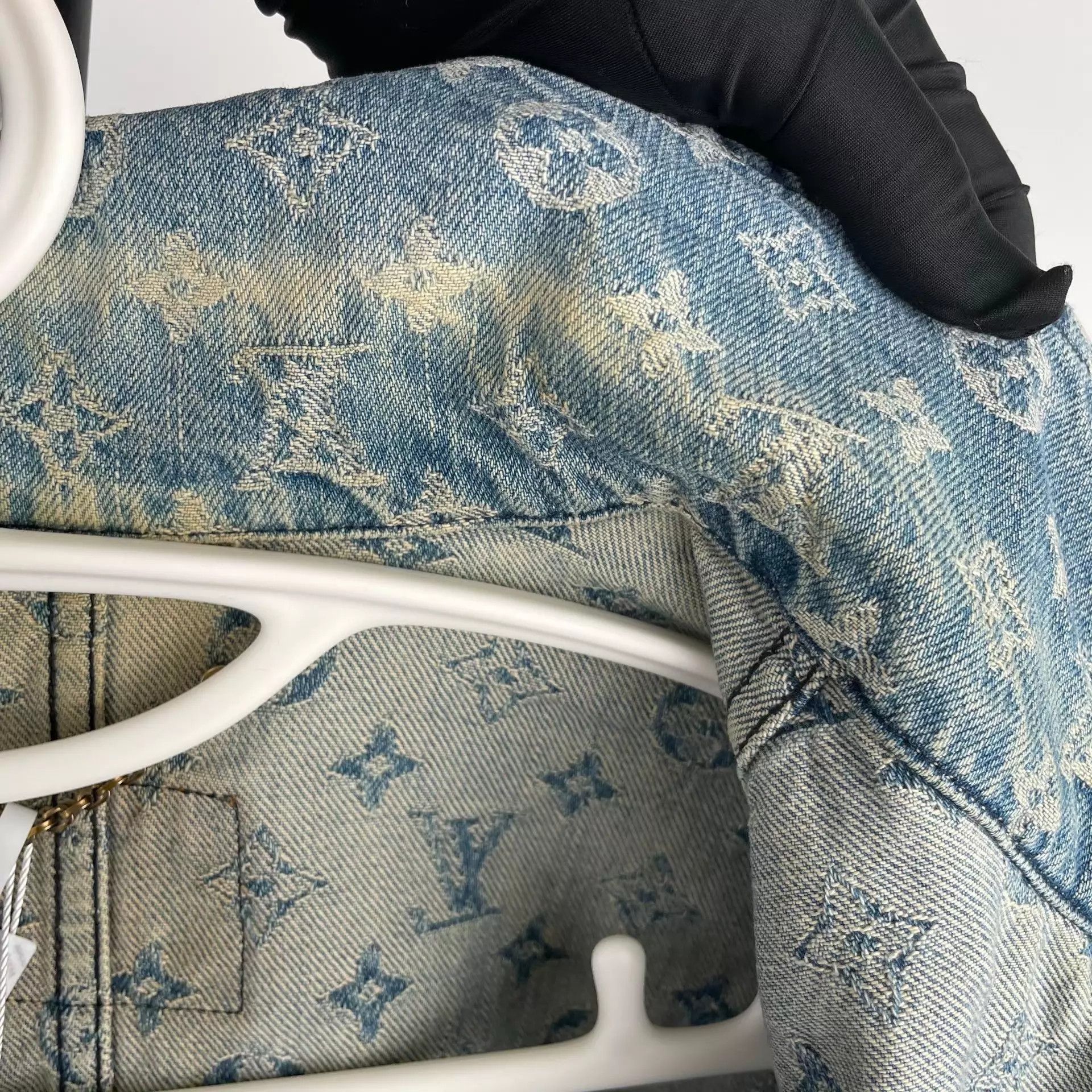 Louis Vuitton LV x Supreme Blue Denim Jacket 50 Size US M / EU 48-50 / 2 - 8 Thumbnail