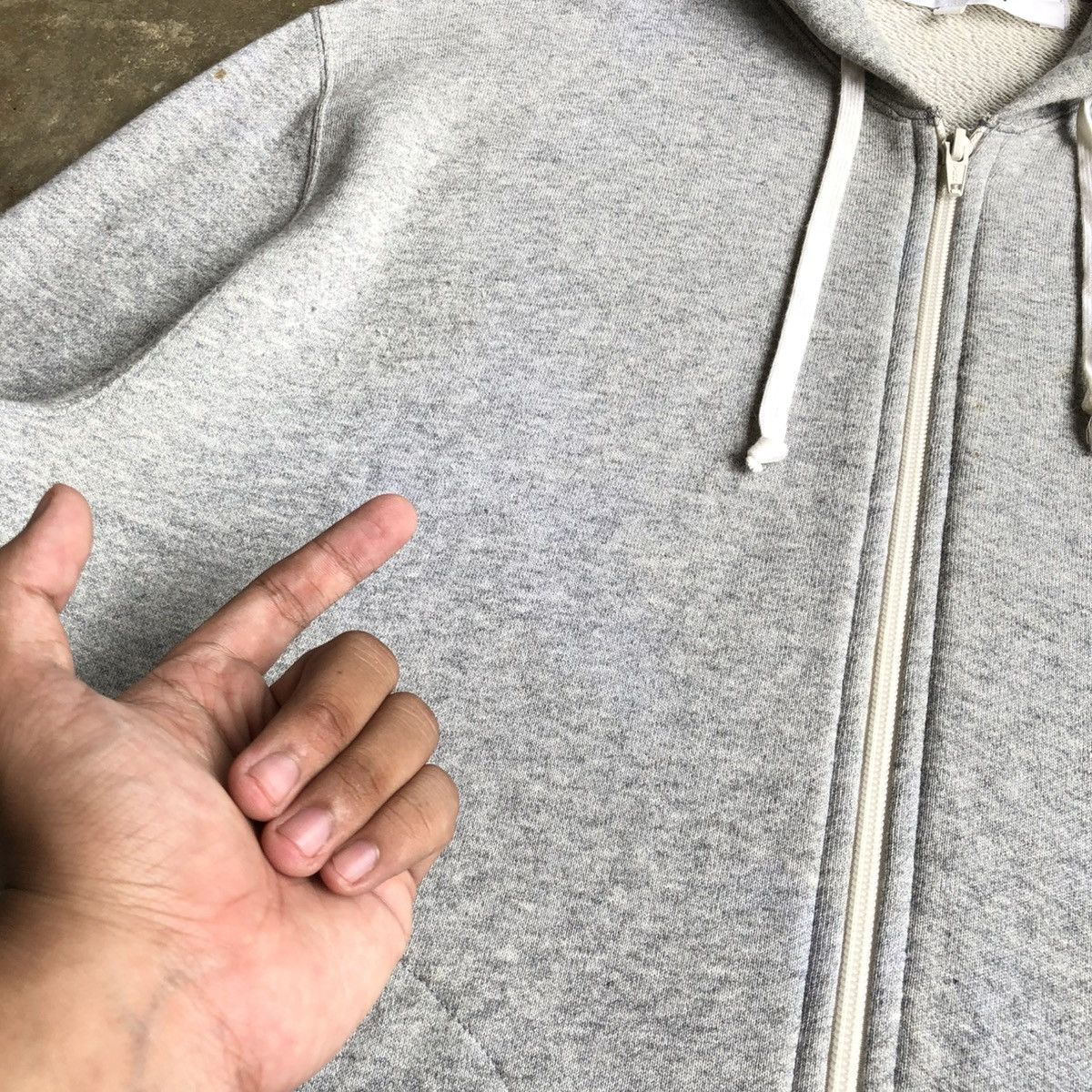 Comme des Garcons PLAY 🇯🇵AD 2017 Comme Des Garcons Play Small Hearts Ziphoodie Grey Size US L / EU 52-54 / 3 - 10 Thumbnail