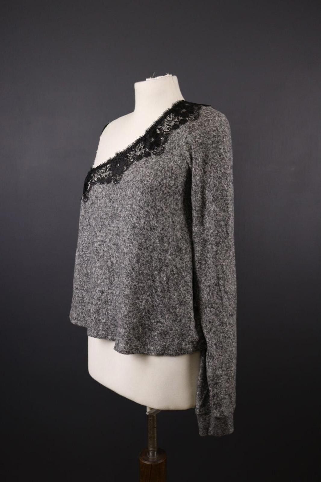 The Kooples The Kooples Sport Gray Floral One Shoulder Top Size 2 Size XS / US 0-2 / IT 36-38 - 1 Thumbnail
